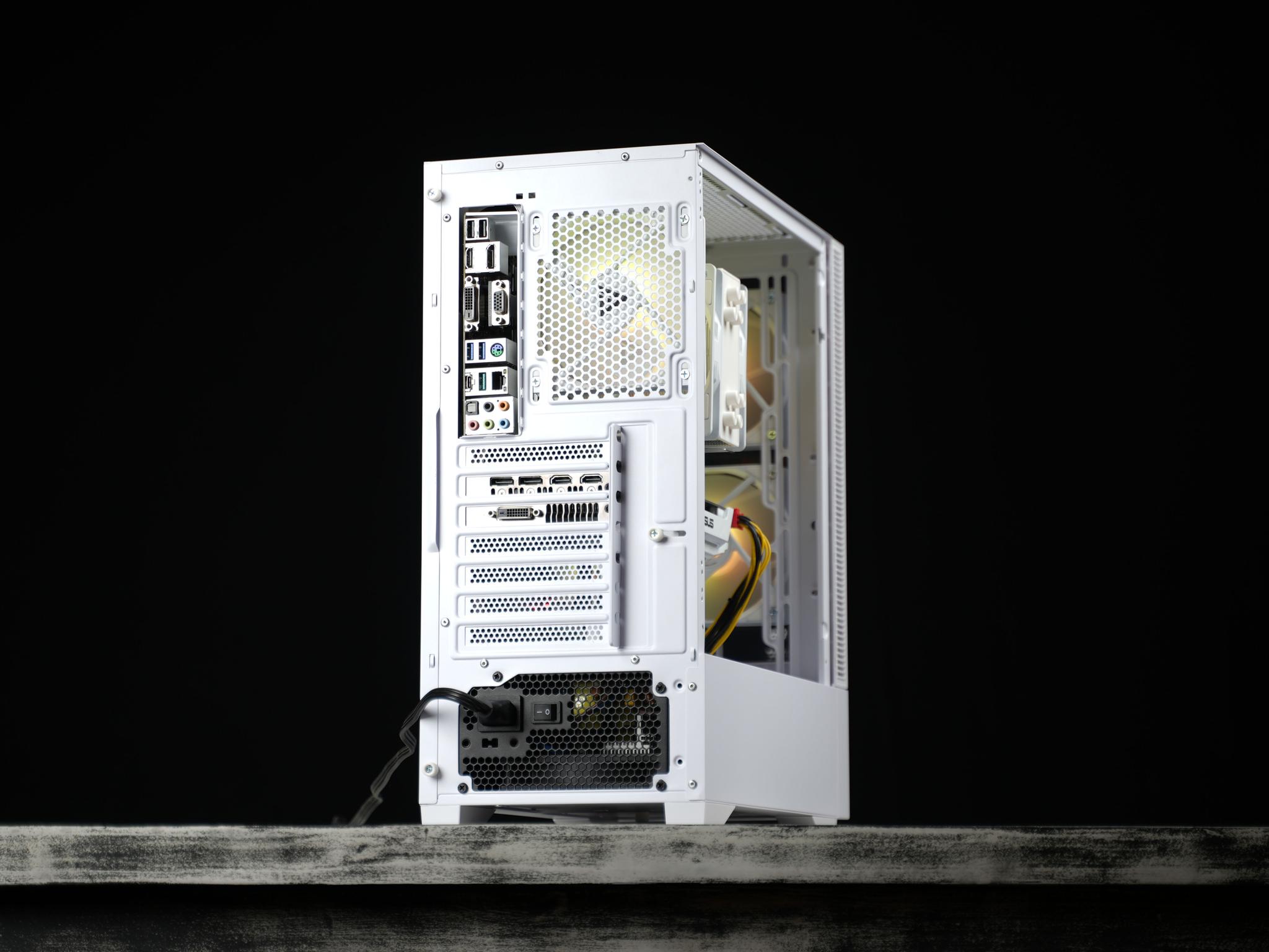 \ SG-01 / GTX 1070 Intel Core i7 7700 1.3TB 16GB Windows 11 Gaming PC