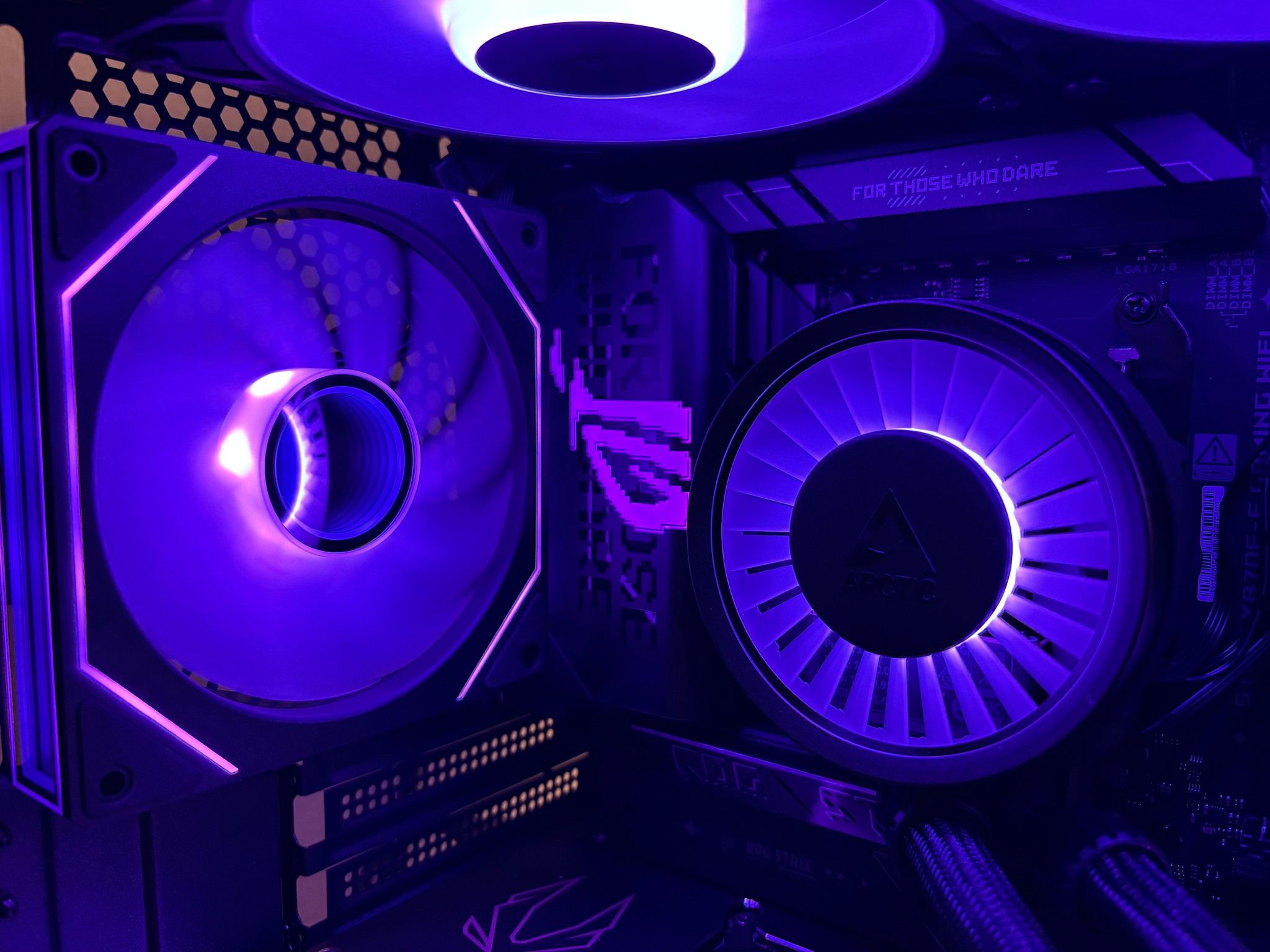 GeForce RTX 5070 Ti Custom Gaming PC - Ryzen 7 7800X3D | Nvidia 5070 Ti | 32 GB DDR5