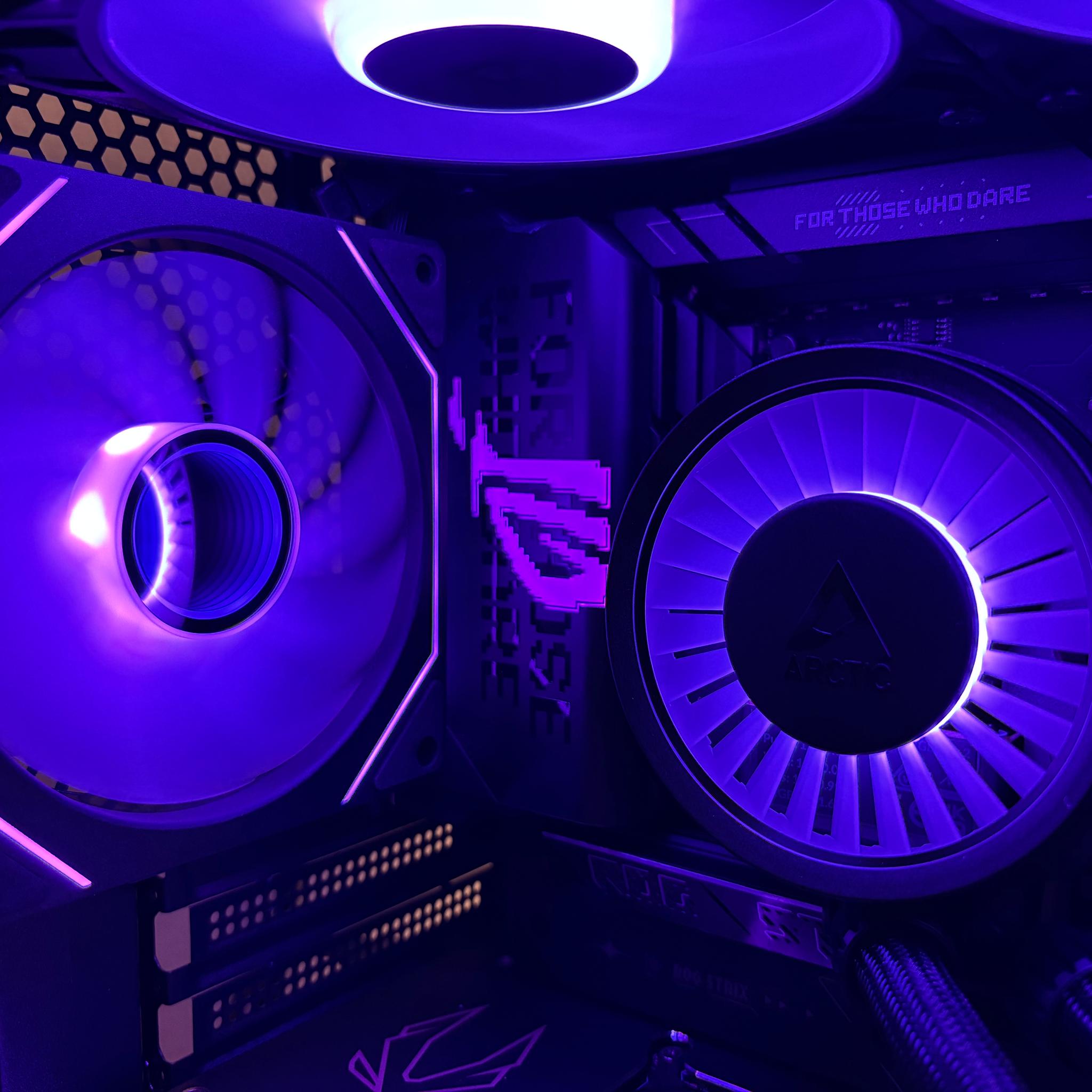 GeForce RTX 5070 Ti Custom Gaming PC - Ryzen 7 7800X3D | Nvidia 5070 Ti | 32 GB DDR5