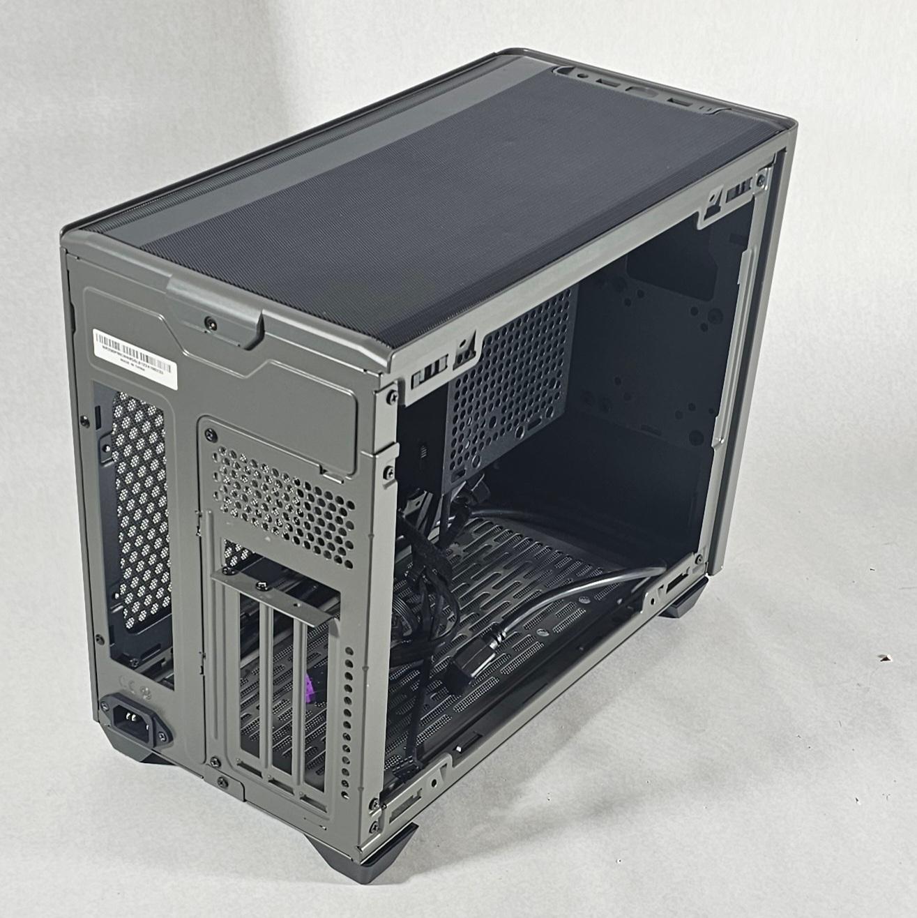 ITX Cooler Master PC Case