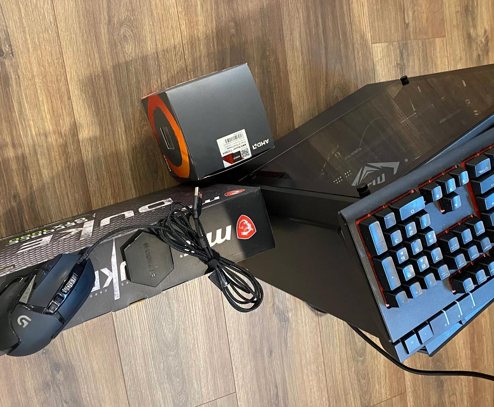Gaming PC Custom | AMD Ryzen 7 2700X | Windows 11 | GTX 1080 | 32GB RAM