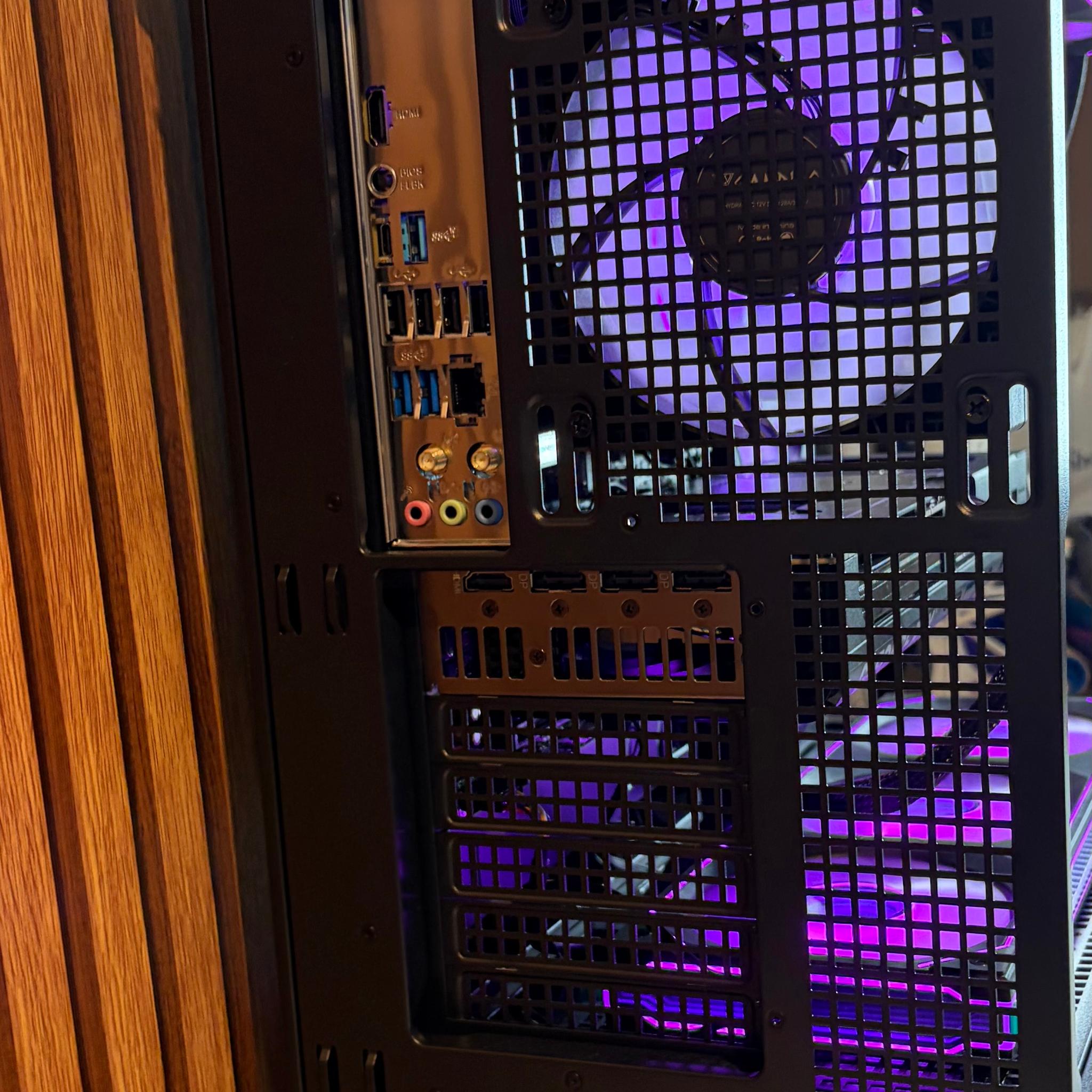 RTX 5070 | RYZEN 5 7600x | 16GB DDR5 | 750W PSU | 1TB SSD| 360MM AIO