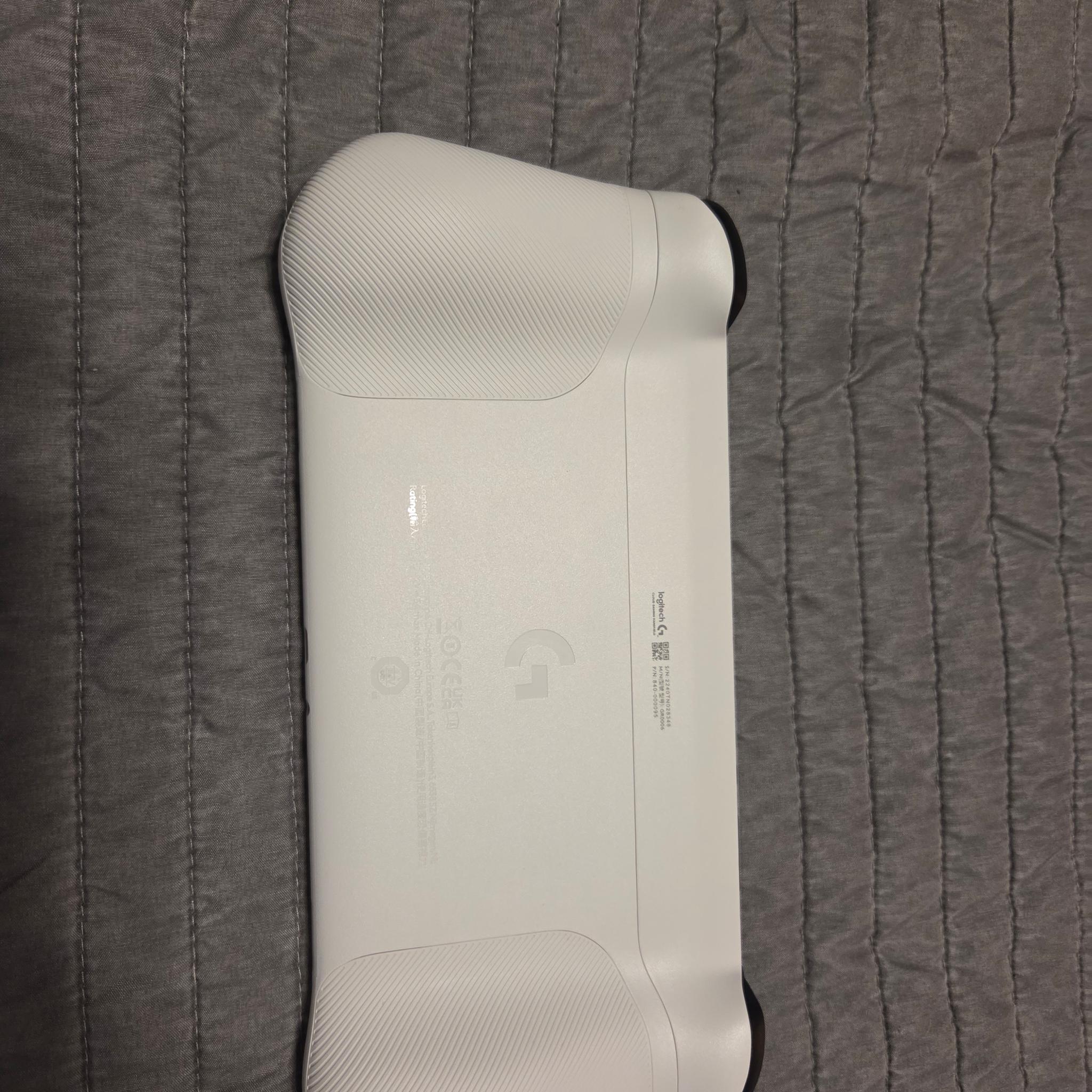 Logitech G Cloud in White (Excellent Condition)