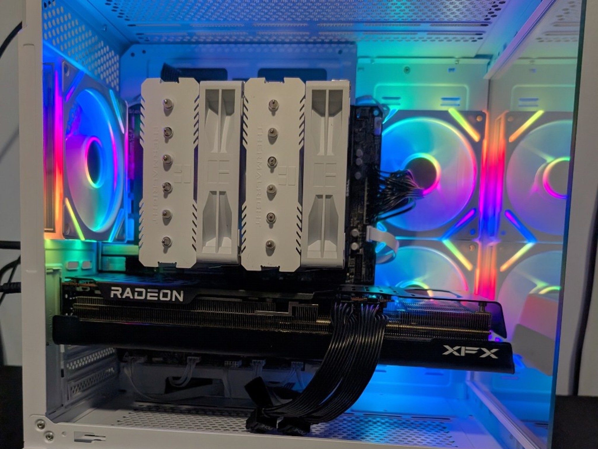 RX 7900 GRE 16GBvram-Ryzen 5 7500x3d-32 GB DDR5 6000-1 TB NVME Premium Gaming PC