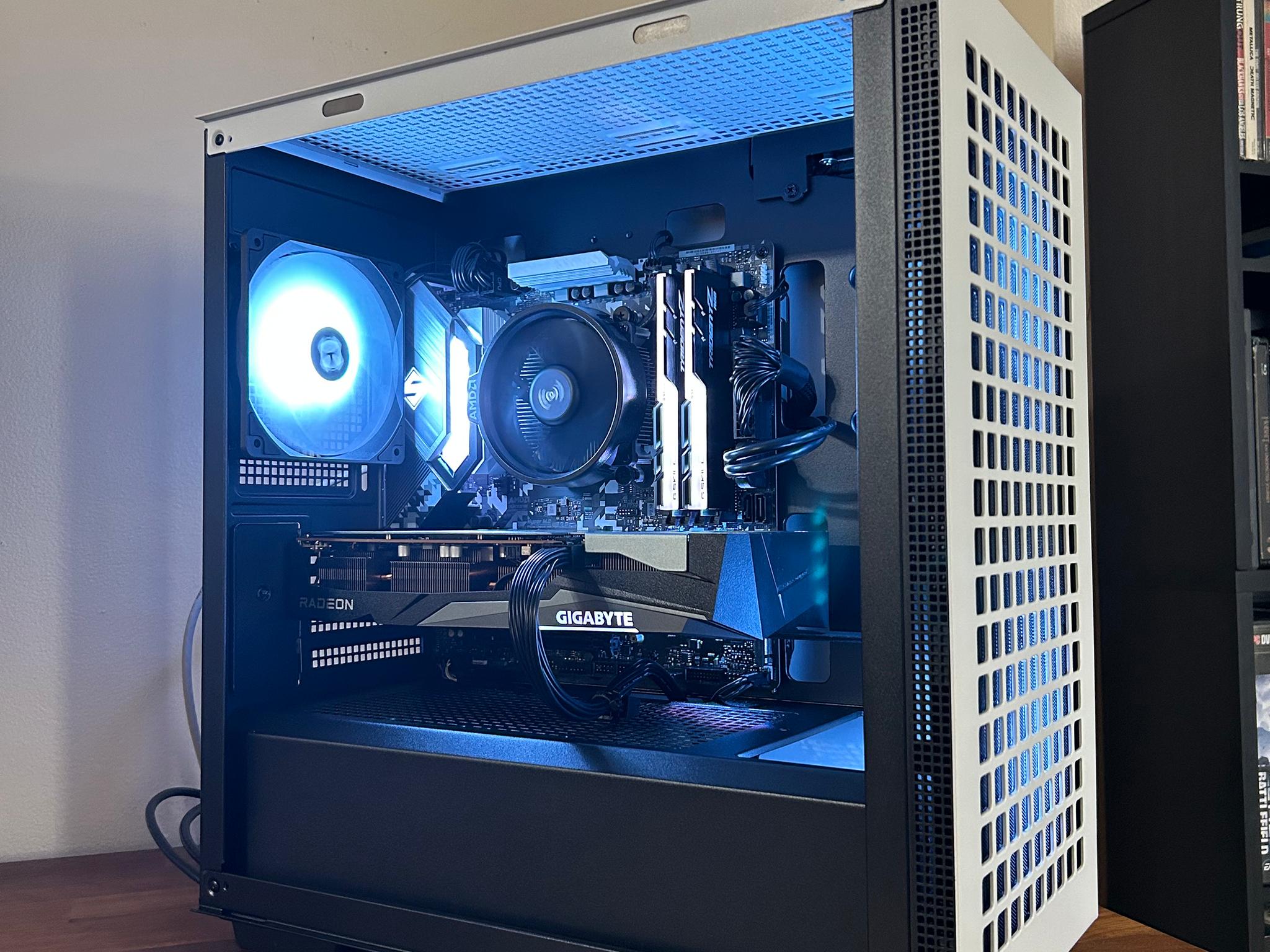 AMD RX 7600 | Ryzen 5 5500 | 1TB SSD | The Mini Legend V7 **FREE AVATAR GAME CODE INCLUDED**