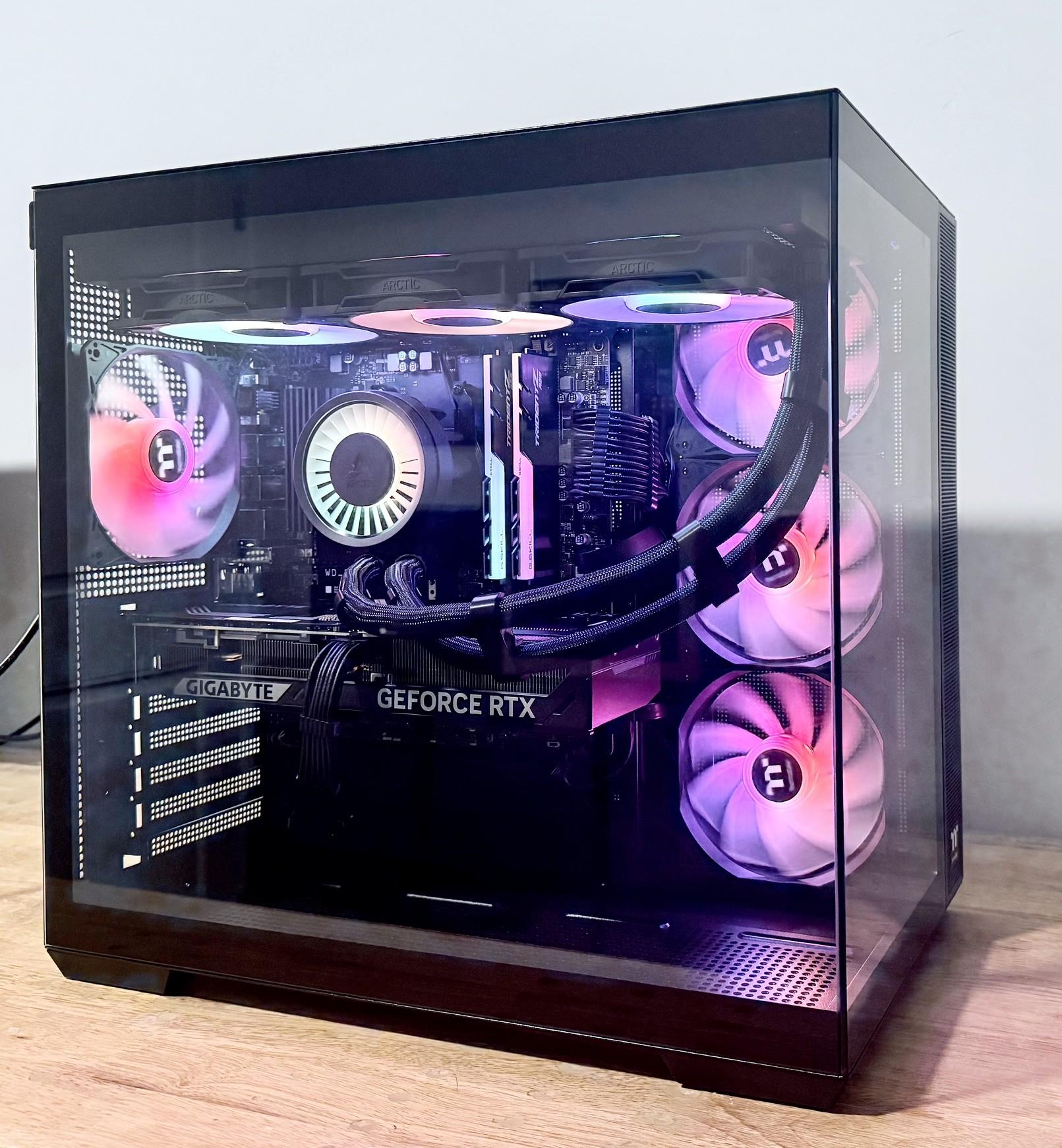 Thermaltake 380 GeForce RTX 5070 OC 12GB
