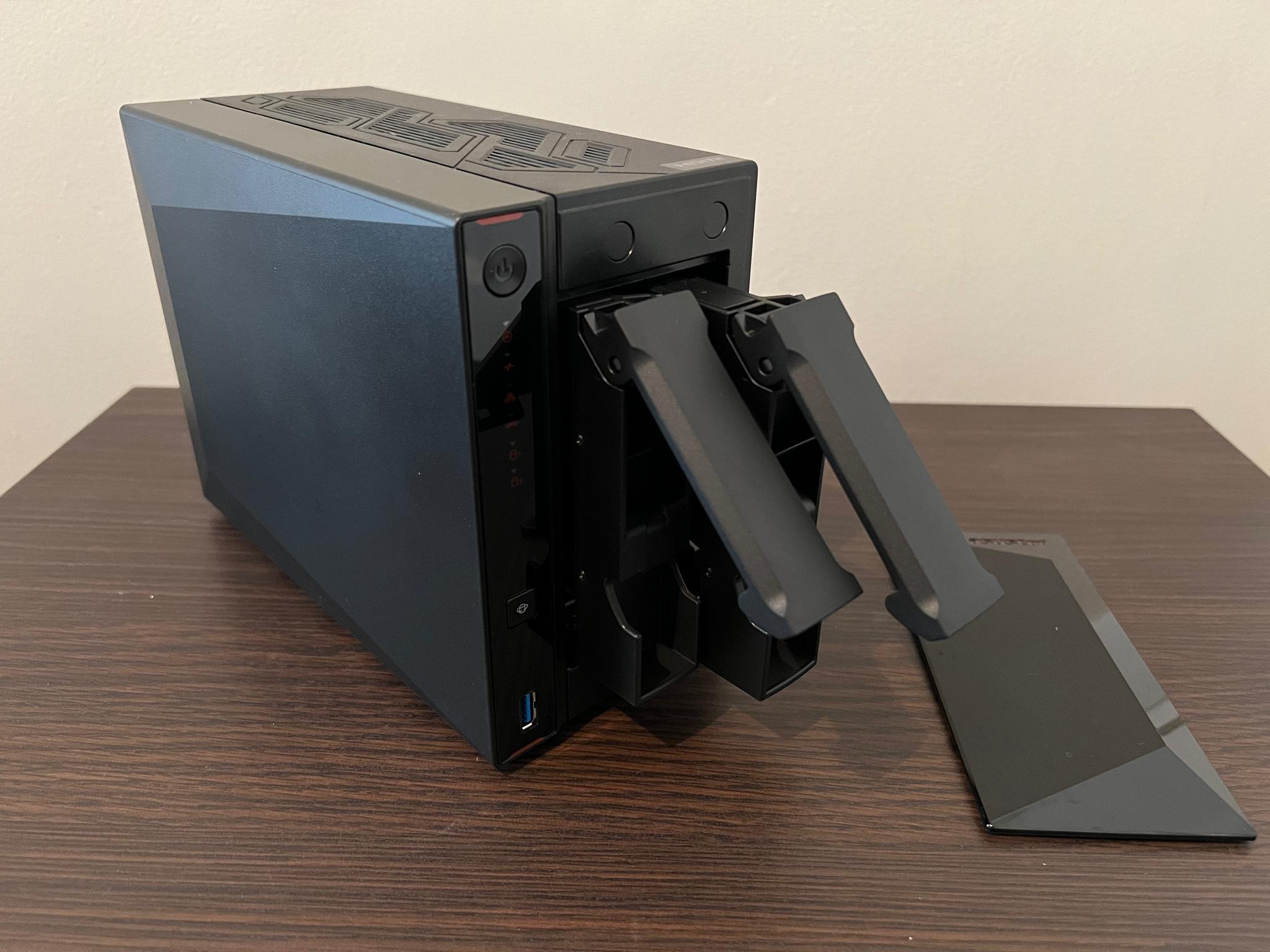 Asustor AS5402T Hybrid Drive NAS Enclosure