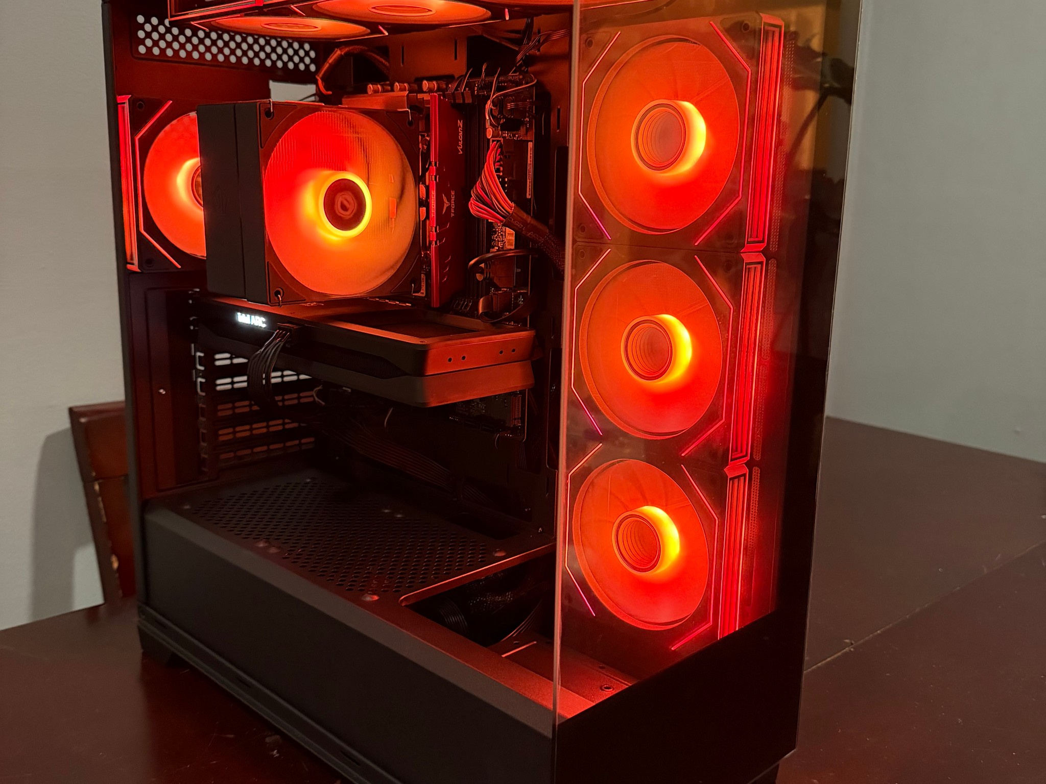 I5 12400F - Intel Arc B580 12gb - 16gb ddr4 3200mhz - 512gb m.2 ssd - windows 10 - custom gaming pc