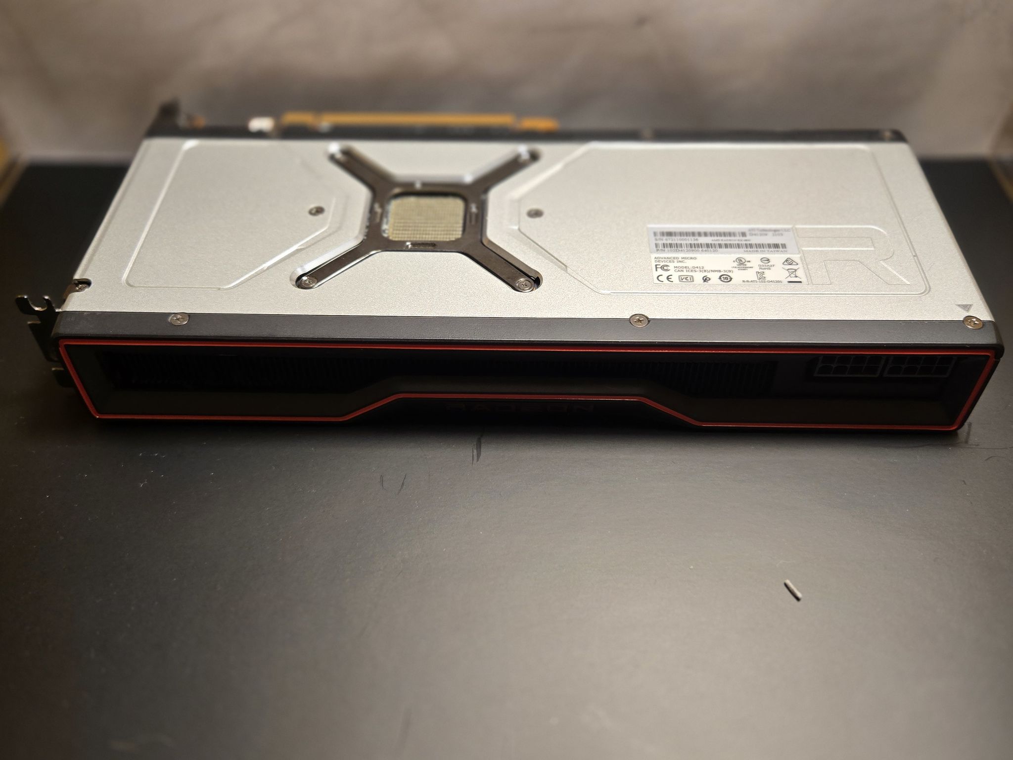 AMD "MBA" / Reference RX 6800 16GB