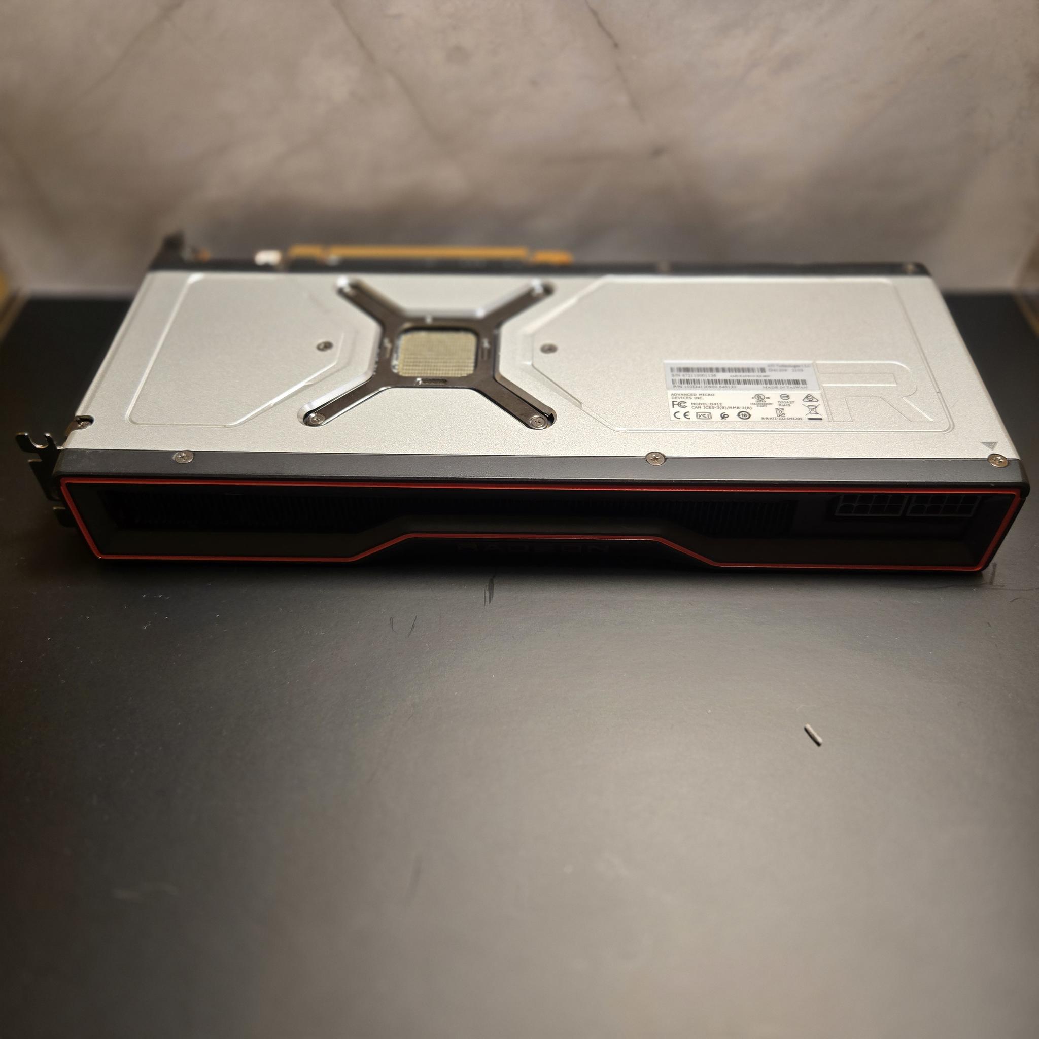 AMD "MBA" / Reference RX 6800 16GB