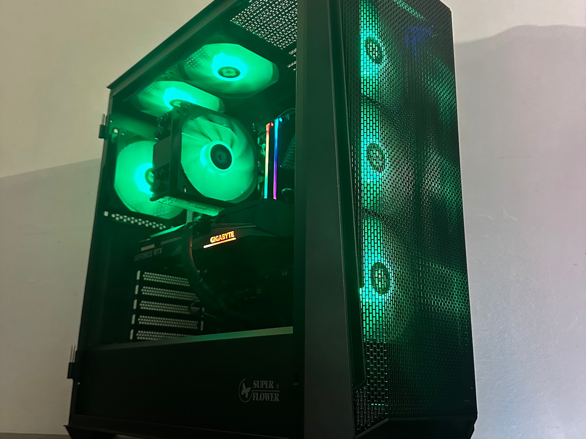 Gaming PC (Ryzen 5 5600 + RTX 3060 12GB + 32GB RGB RAM)