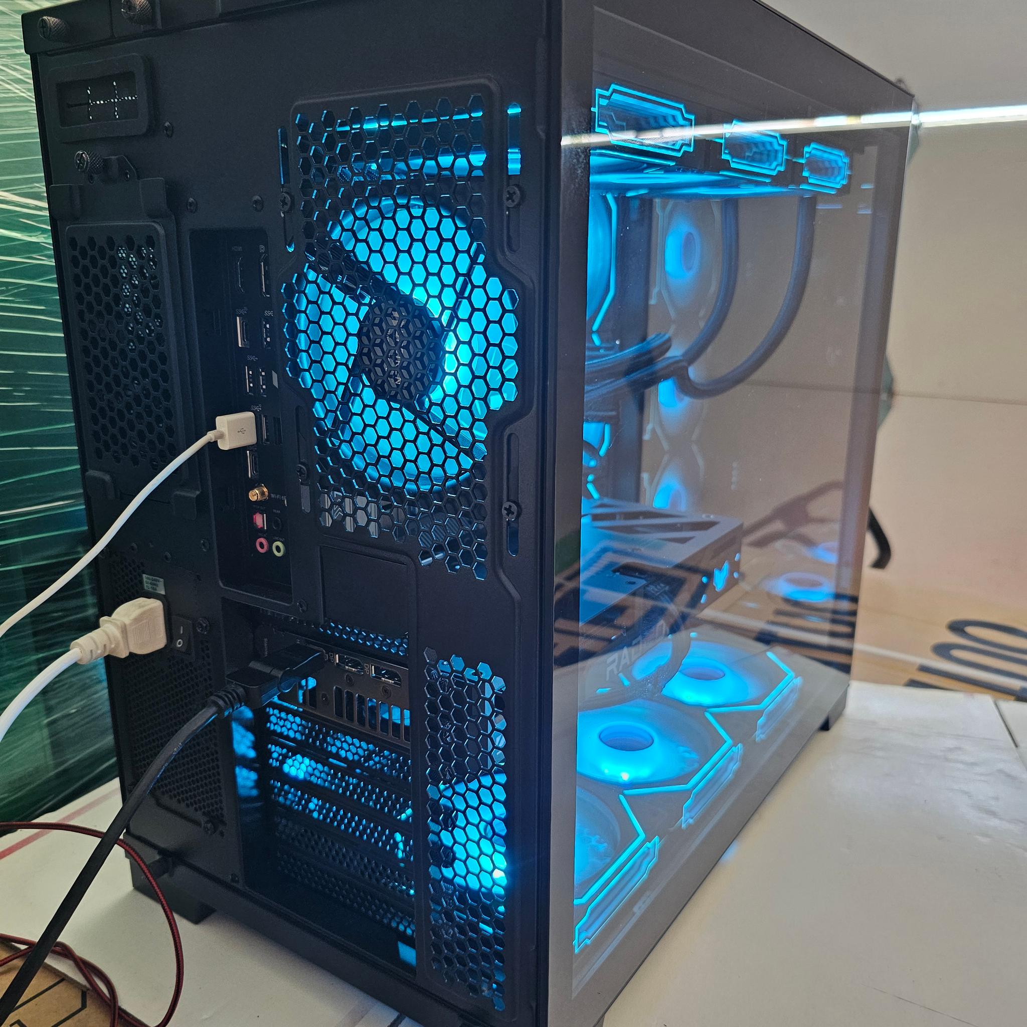 Black gaming pc | i9 12900k | 32gb ram ddr5 | 9060 rx 16gb | 2tb ssd | Windows 11 pro