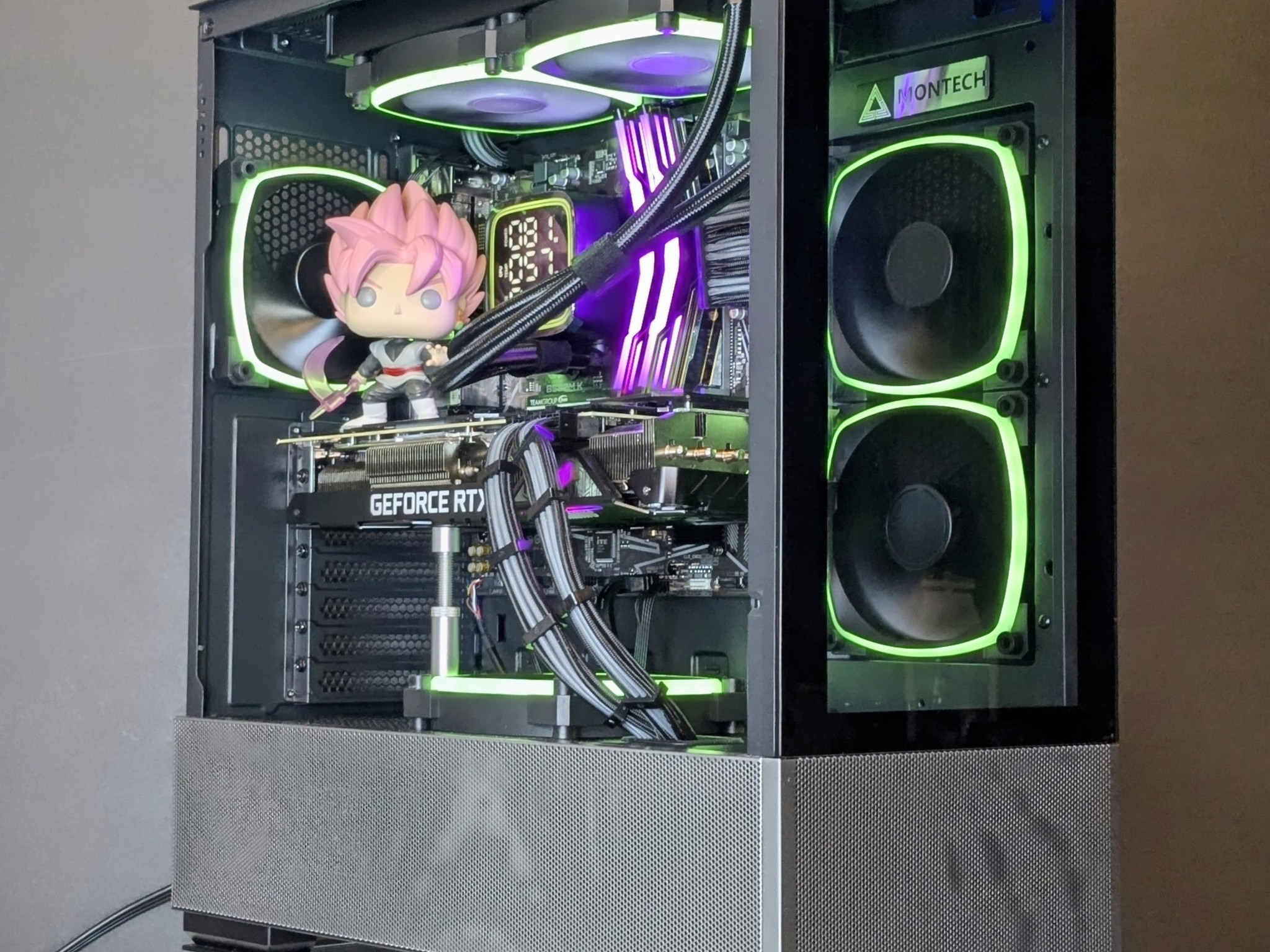 ⚫️Goku Black⚫️1440P Beast⚫️RTX 3070TI⚫️Ryzen 7 5800X⚫️32GB Warhawk RAM⚫️1TB NVMe M.2 SSD⚫️Windows 11