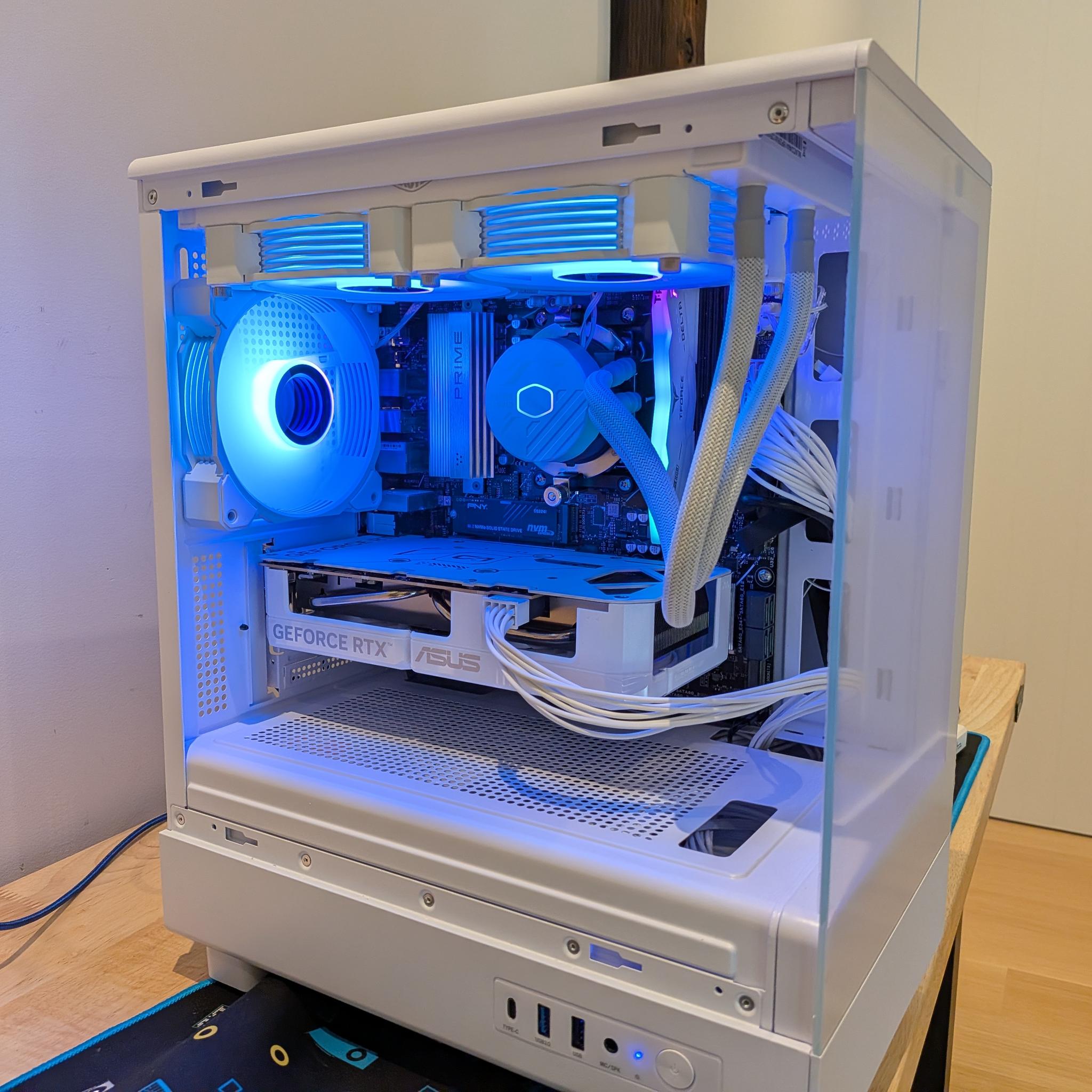 1080p AM5 Starter - RTX 5060, Ryzen 5 7600X, 16 GB DDR5 RAM, 1 TB NVME, RGB, Liquid Cooled