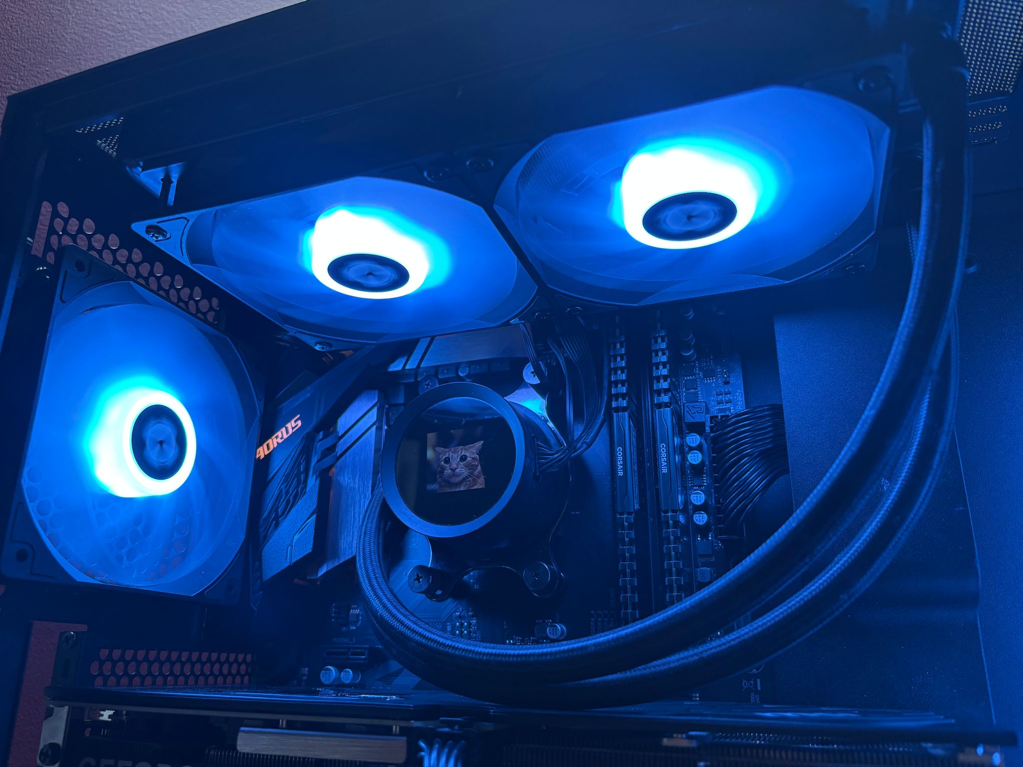 GeForce RTX 4070 Custom Gaming PC - Ryzen 7 5700X, 32GB RAM, 1TB NVMe SSD