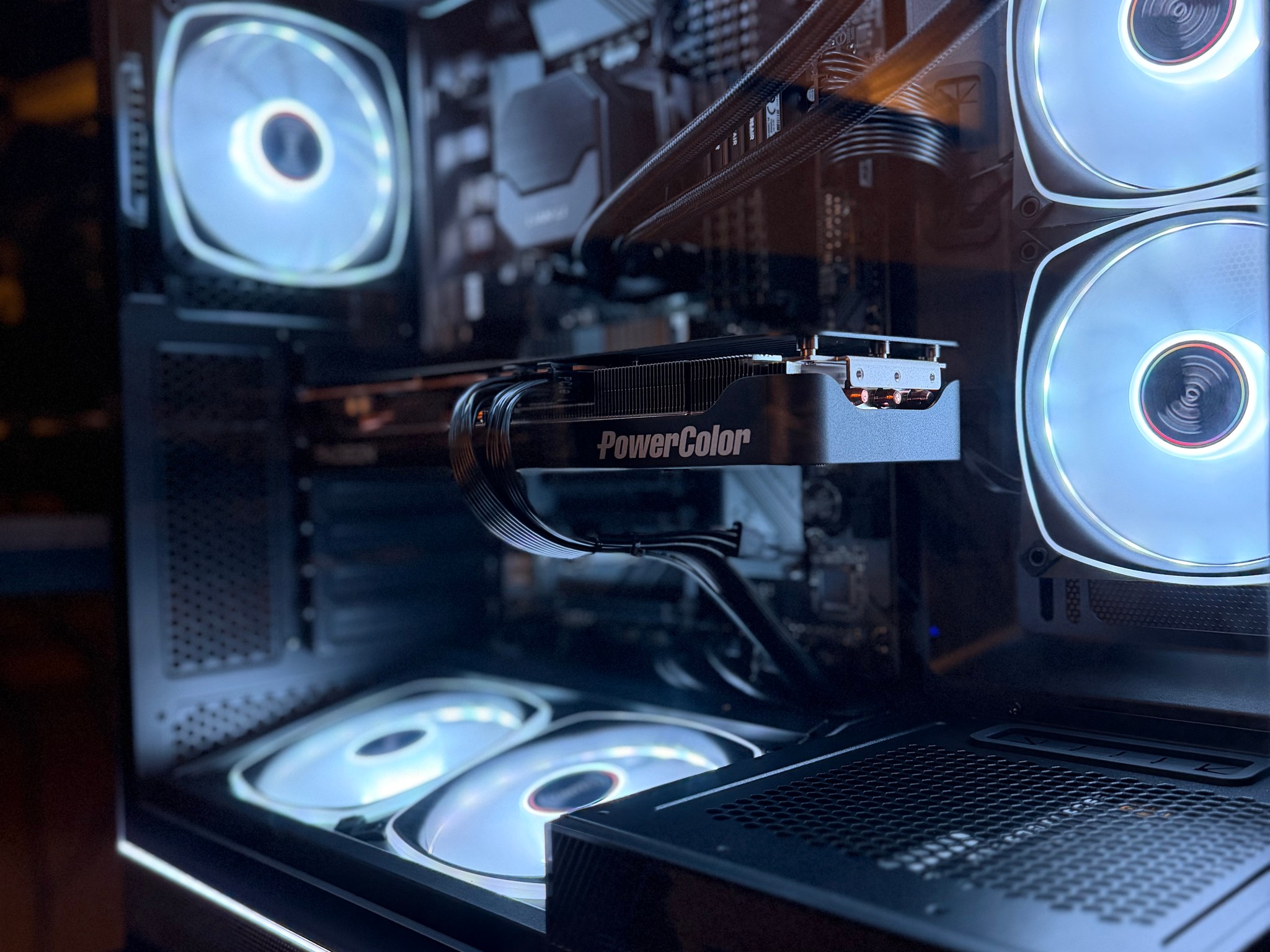 ❄️ GLACIER | RX 9070 GRE 12GB • Ryzen 7 5800X • 32GB • WiFi 6 • 360mm AIO