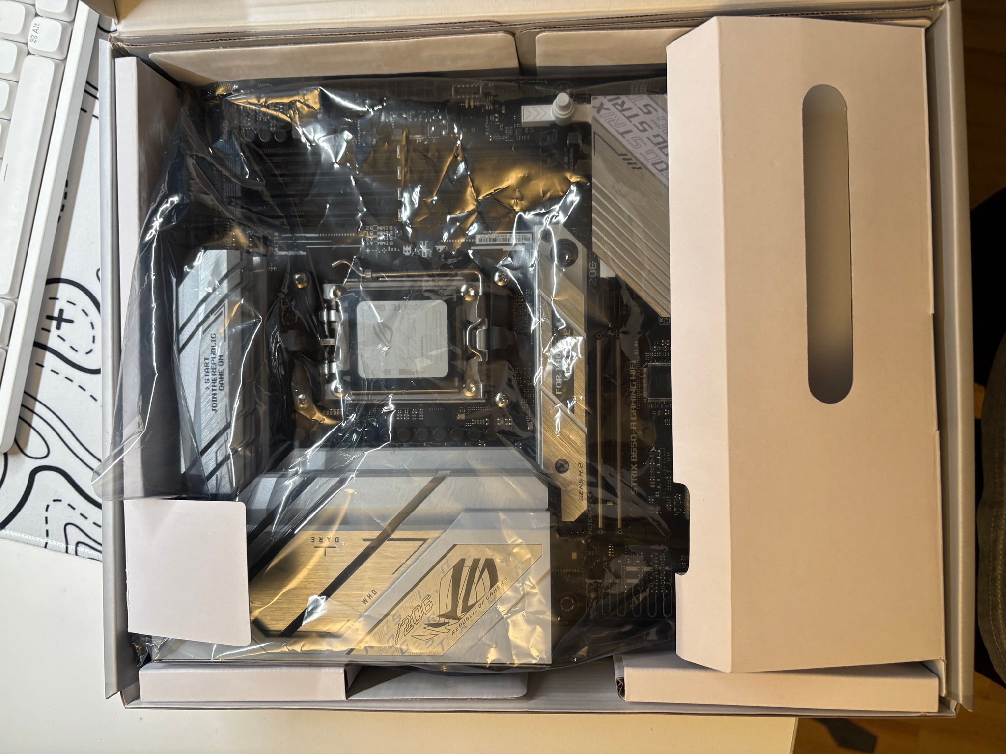 ASUS ROG STRIX B650-A-Gaming Wifi AM5 ATX Motherboard (White)