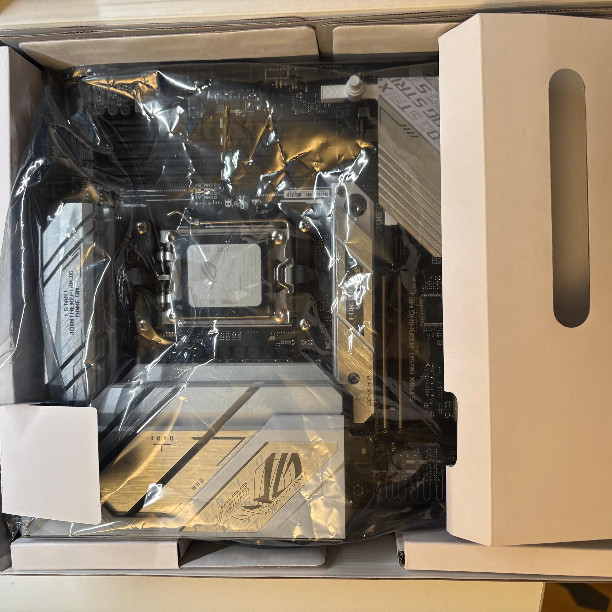 ASUS ROG STRIX B650-A-Gaming Wifi AM5 ATX Motherboard (White)