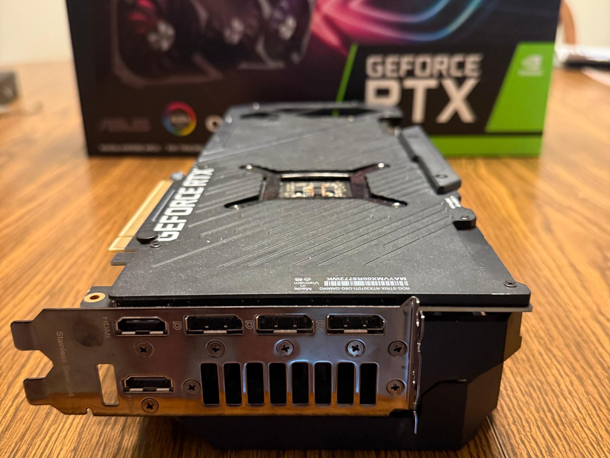 ASUS ROG STRIX GAMING OC GeForce RTX 3070 Ti - Image 4
