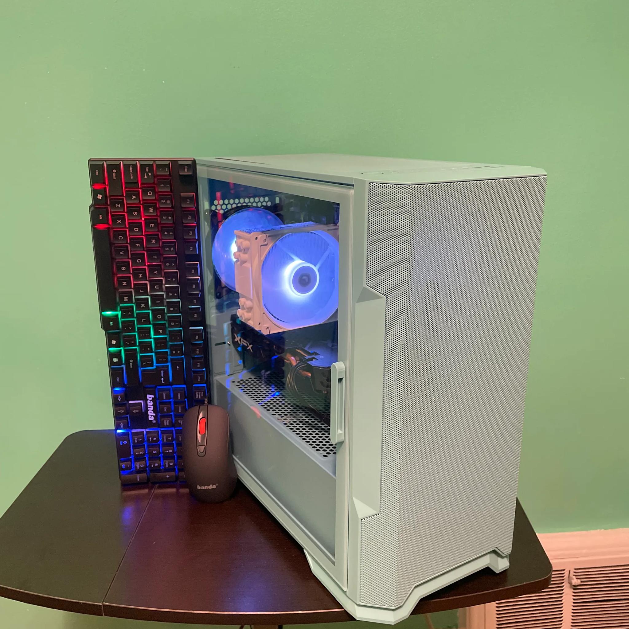 BLUE Glass Gaming PC | Intel i5 / Amd RX580 / 8GB / 600GB Win 10 Pro WiFi