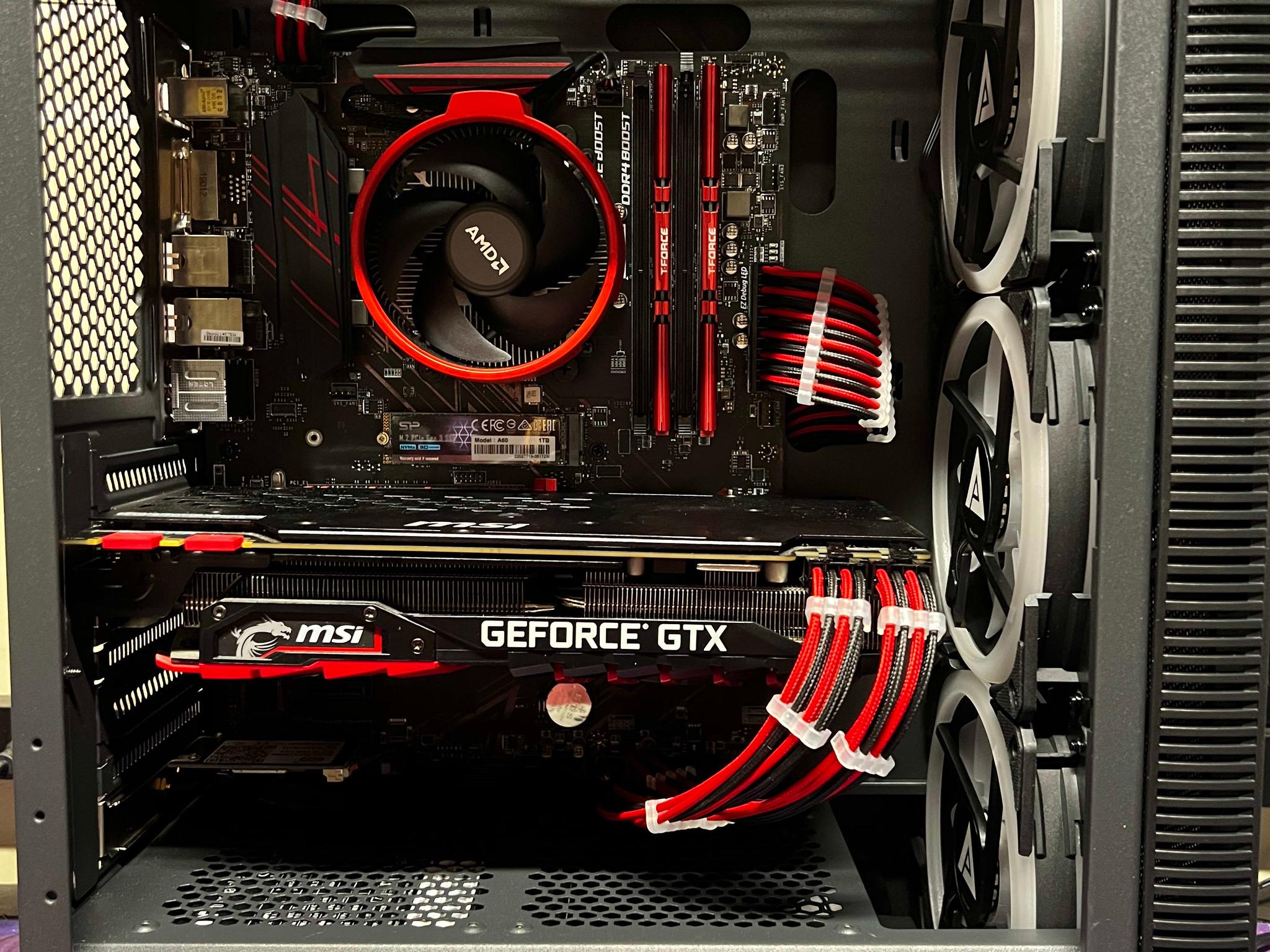 Hades || Ryzen 5 2600 + GTX 1080 Ti 