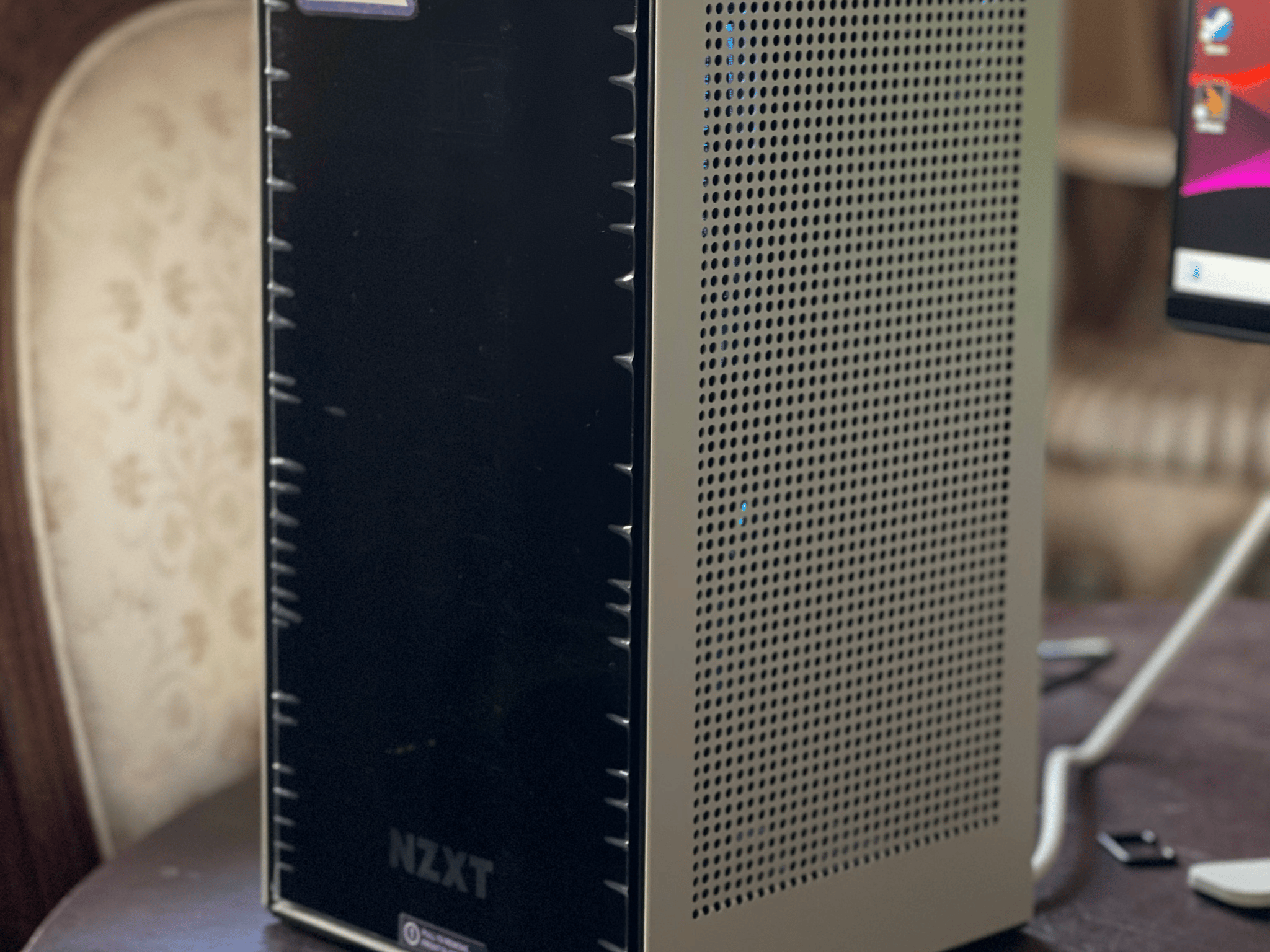 ITX Gaming PC: 1080Ti Strix, 10700K, H1, 16GB, 1TB, Wi-Fi 6
