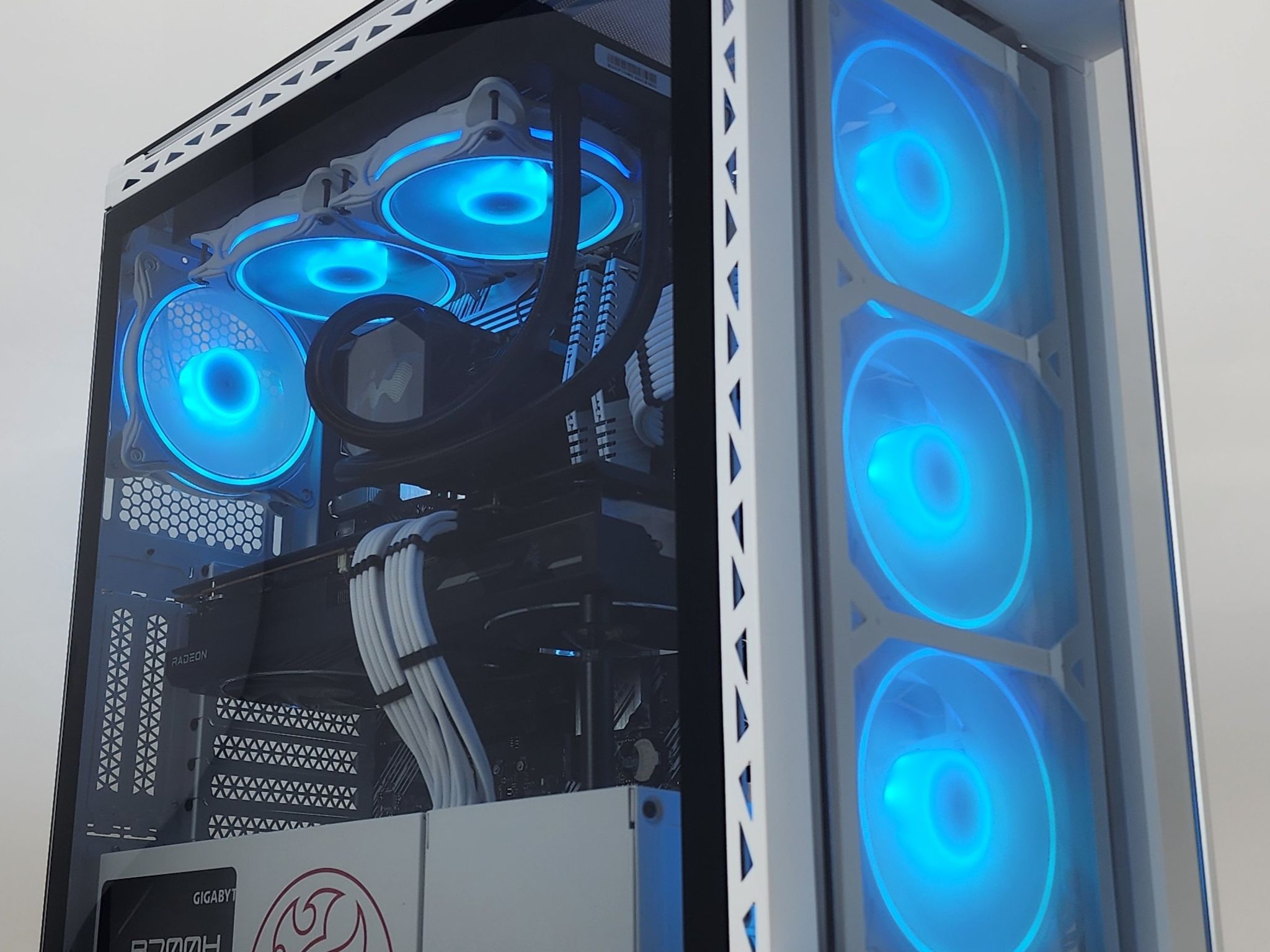 Gaming PC Ryzen 7 5700X 16GB RAM 1TB SSD RX 6800 XT 16GB Windows 11 Computer