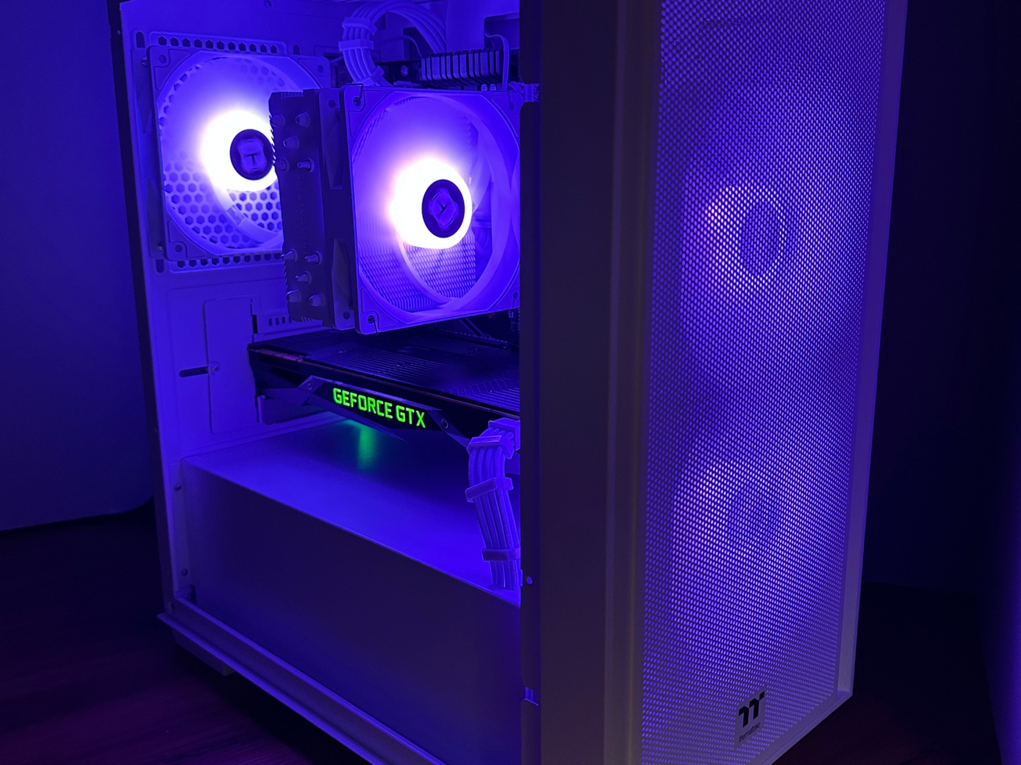 GTX 1080 | Ryzen 5 3600 | 16GB DDR4 | 1TB SSD | Win 11 | Office 2024 | WiFi + BT | Custom Gaming PC