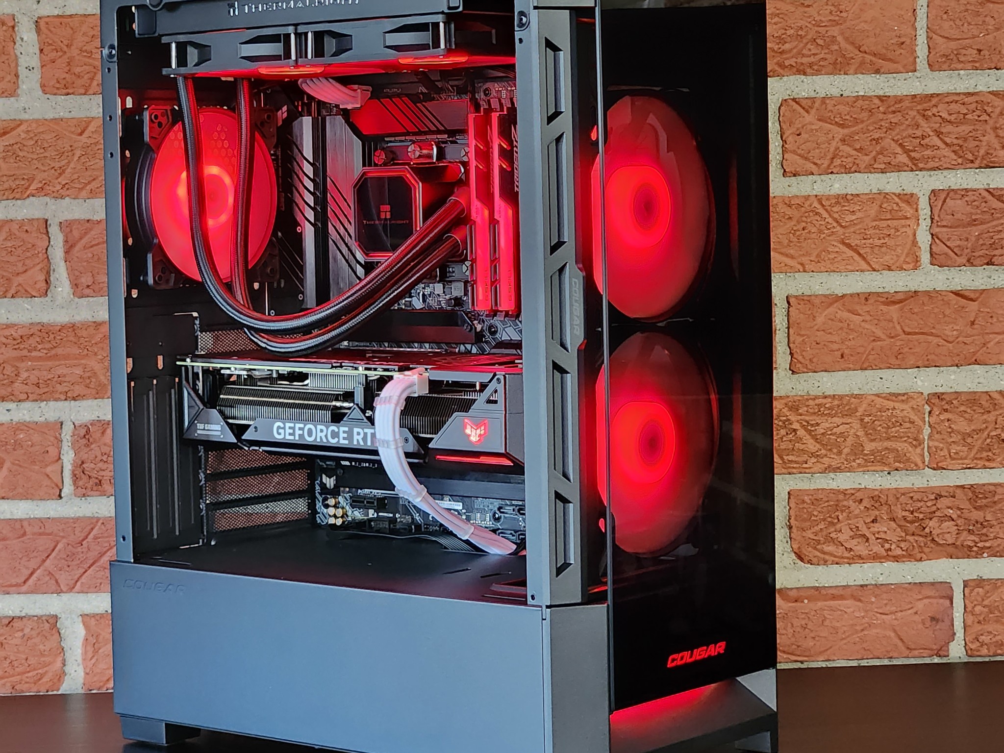 RTX 4060 Ti // i7 10700f // 240MM AIO // 16GB RAM // 1TB SSD