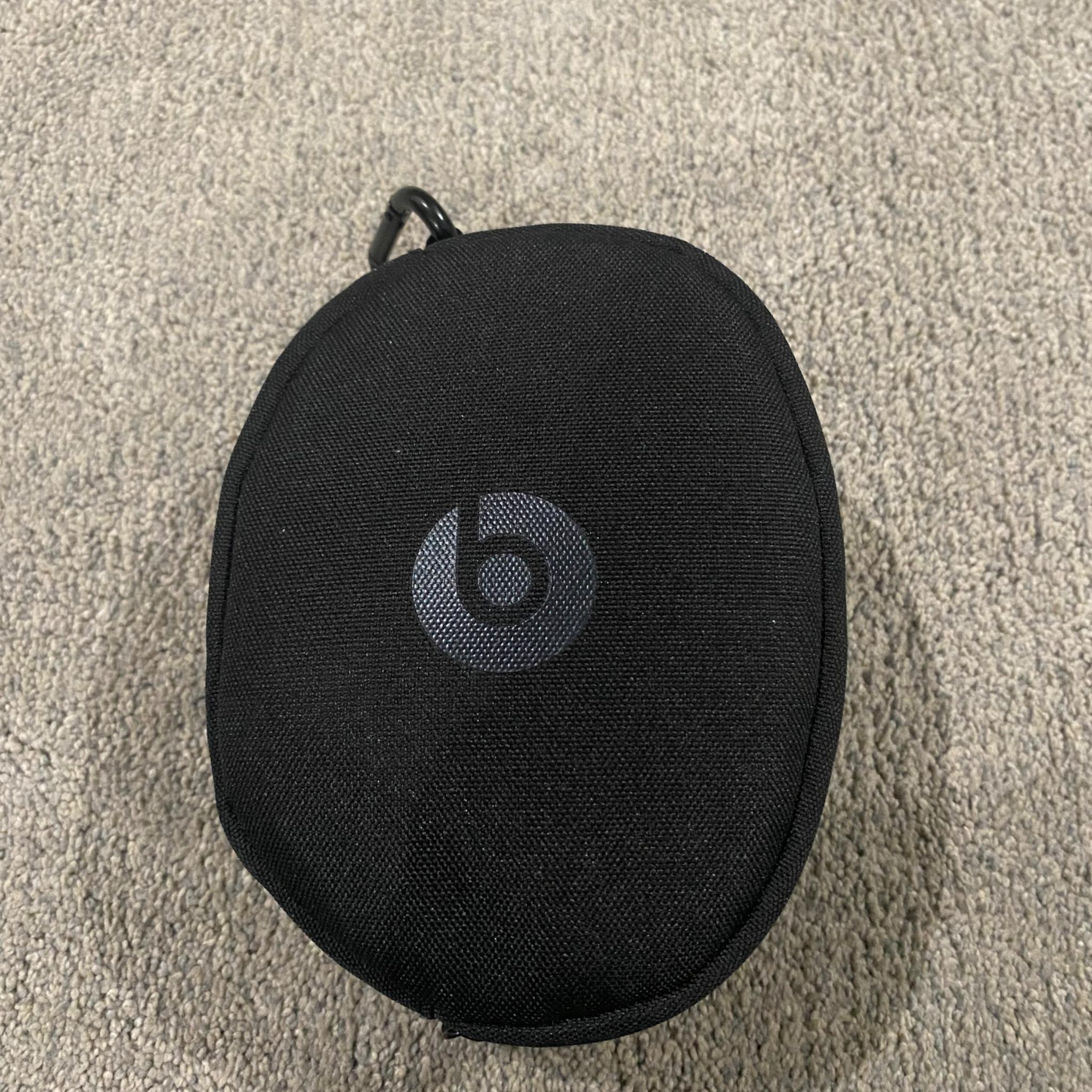 (BRAND NEW) Beats Solo3 On-Ear Wireless Headphones
