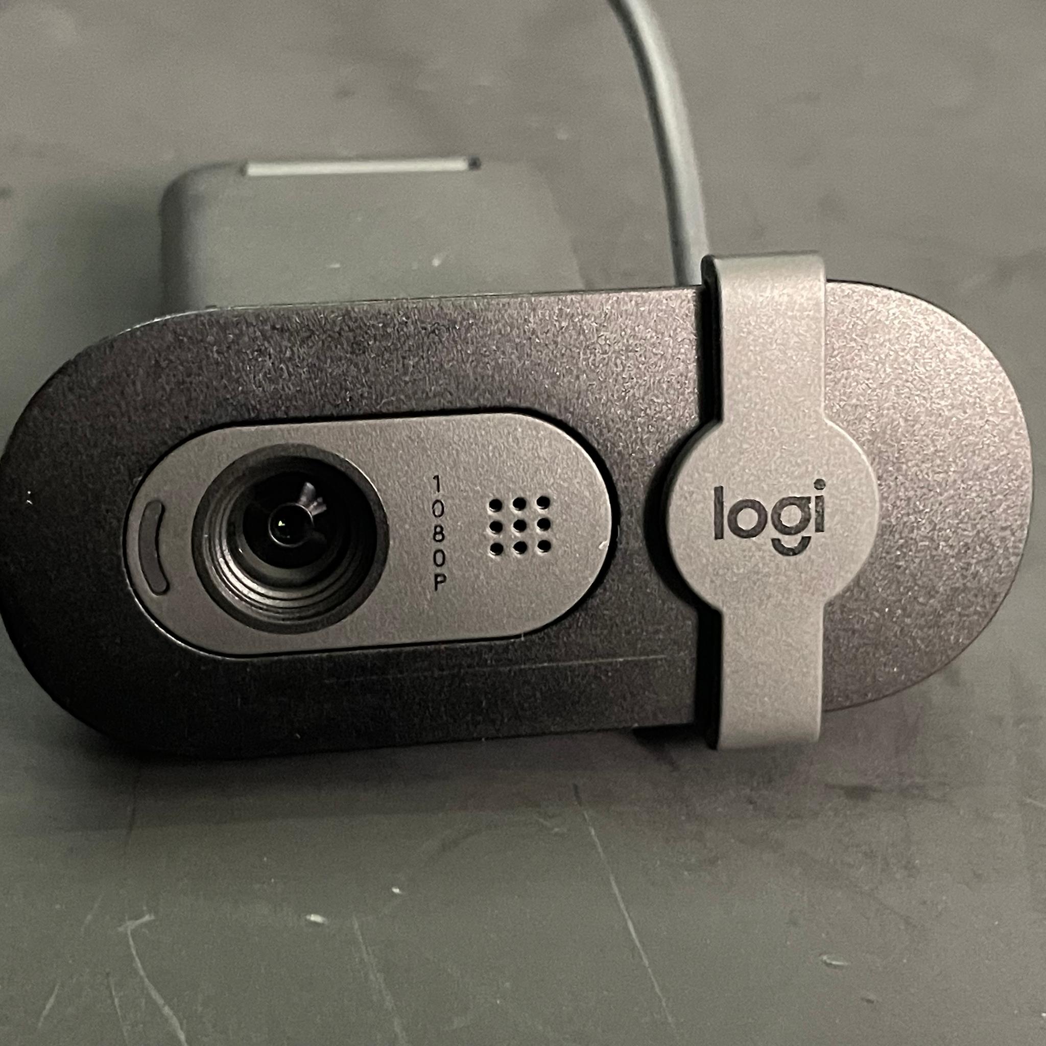 Logitech Brio 101 1080p Webcam Built-In Mic USB-A Privacy Shutter Black PC | Free Shipping