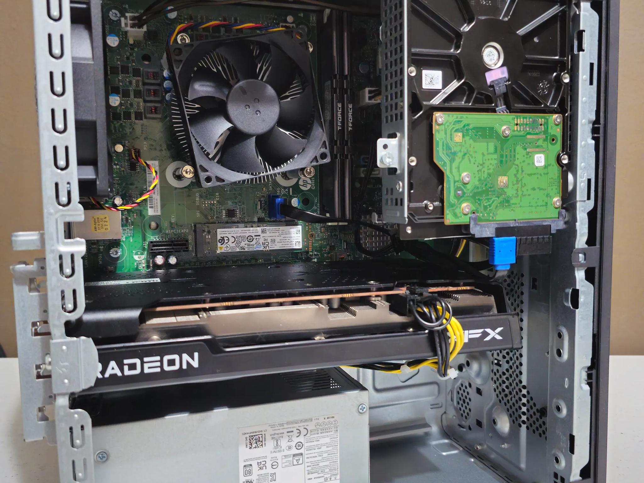 Ryzen 5600, XFX 6600 XT Gaming PC