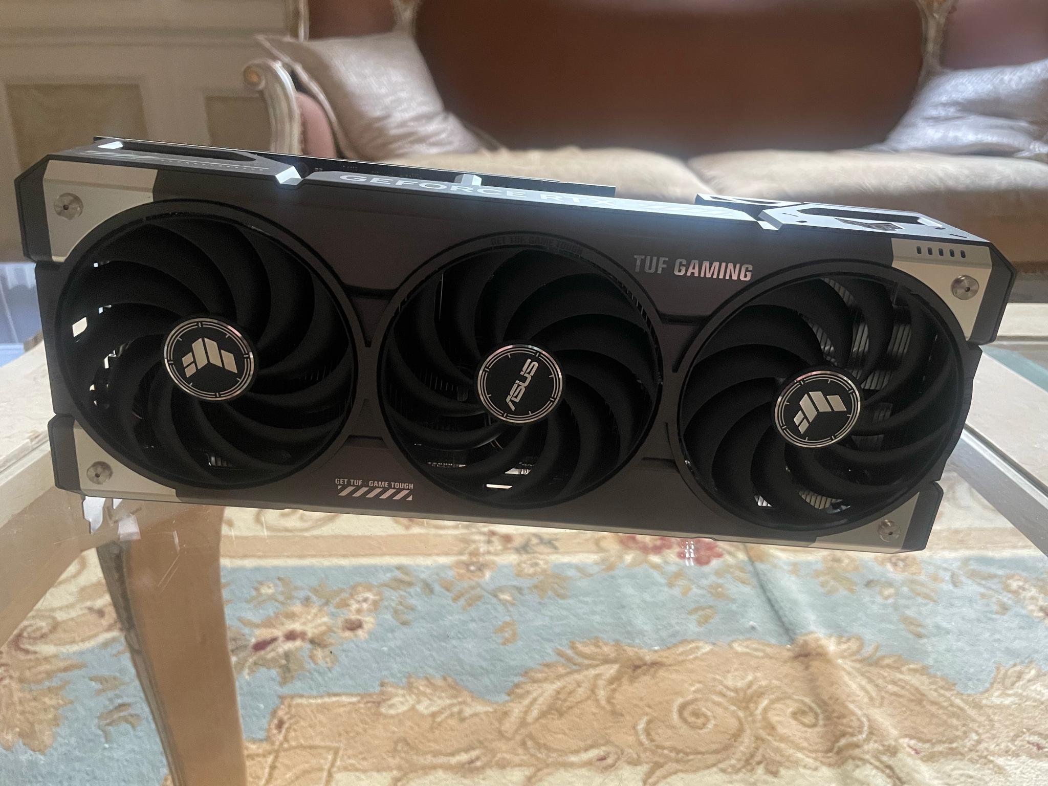 ASUS TUF Gaming GeForce RTX 5070 OC Edition