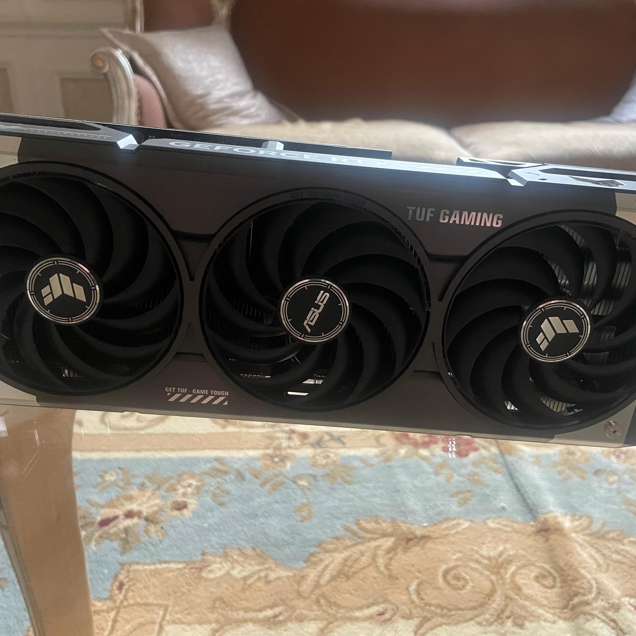 ASUS TUF Gaming GeForce RTX 5070 OC Edition