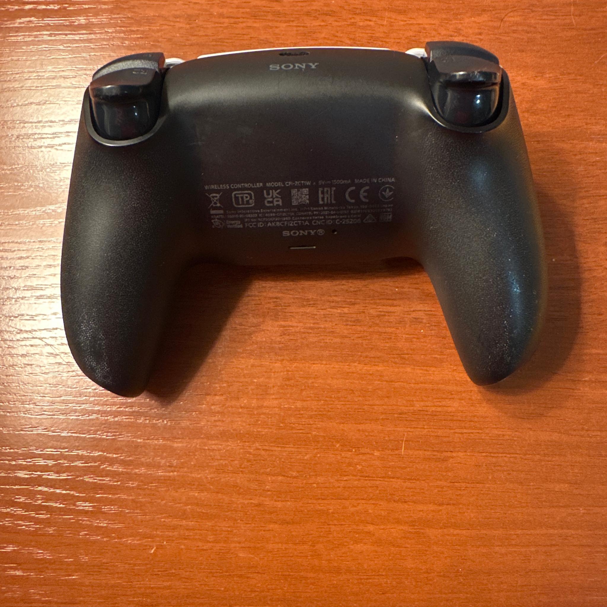 Customized PS5 Controller with Hall Effect Joysticks