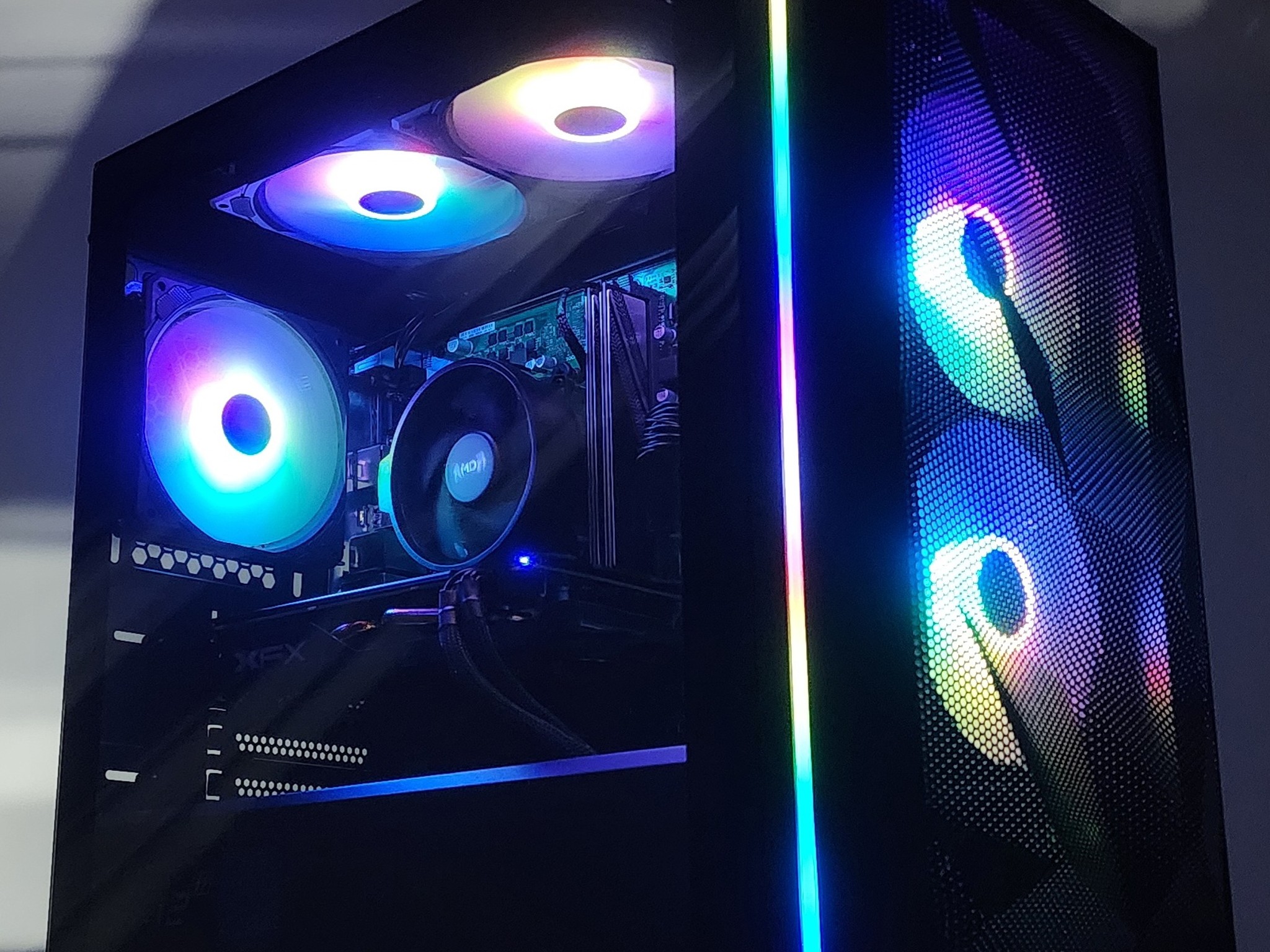 Gaming PC Ryzen 3 2300X 16GB RAM 256GB SSD + 1TB HDD RX 580 8GB Windows 11 Computer