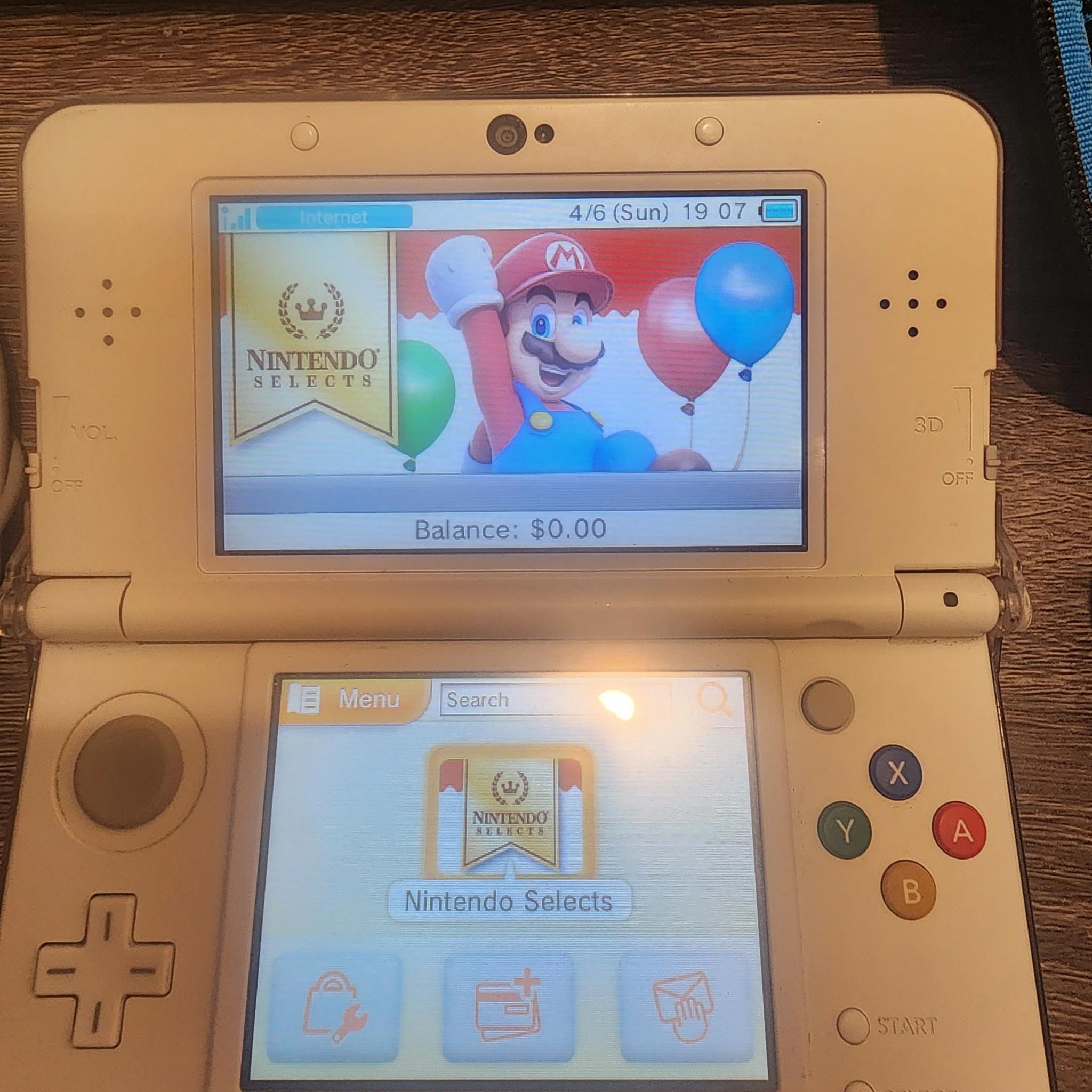 New Nintendo 3DS (Non-XL), Games, Case, 2 chargers, and clear case on console, 32gb microSD