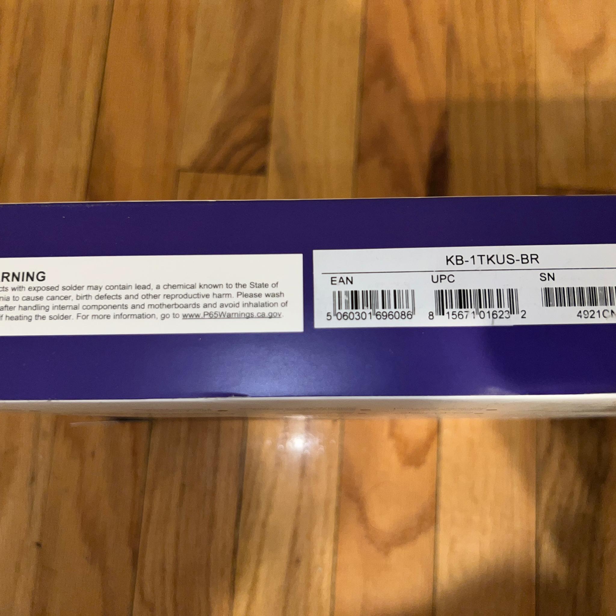 NZXT Tenkeyless Mechanical Keyboard/NZXT Lift Mouse (RGB) BUNDLE