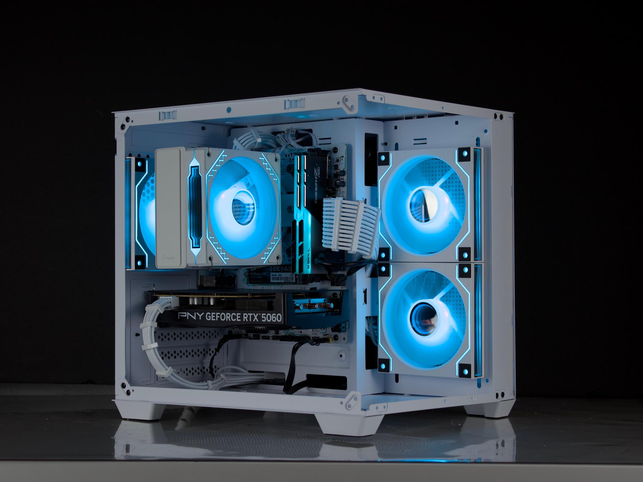 🧊❄️🧊 White Gaming PC – RTX 5060, Ryzen 5 5600X, 32GB RAM, 1TB SSD - WiFi, BlueTooth 🧊❄️🧊