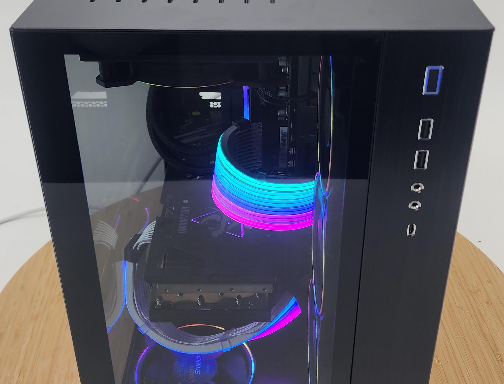 Gaming PC Ryzen 7 9800X3D 32GB RAM 2TB SSD RX 7900 XTX 24GB Windows 11 Computer