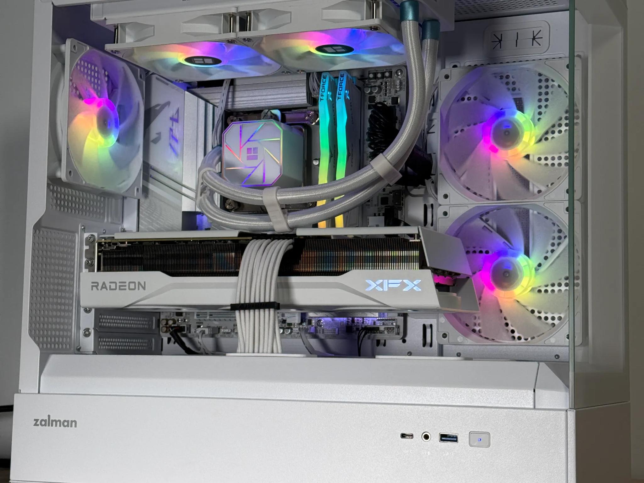 RX 9070 and Intel Core Ultra 7 265k