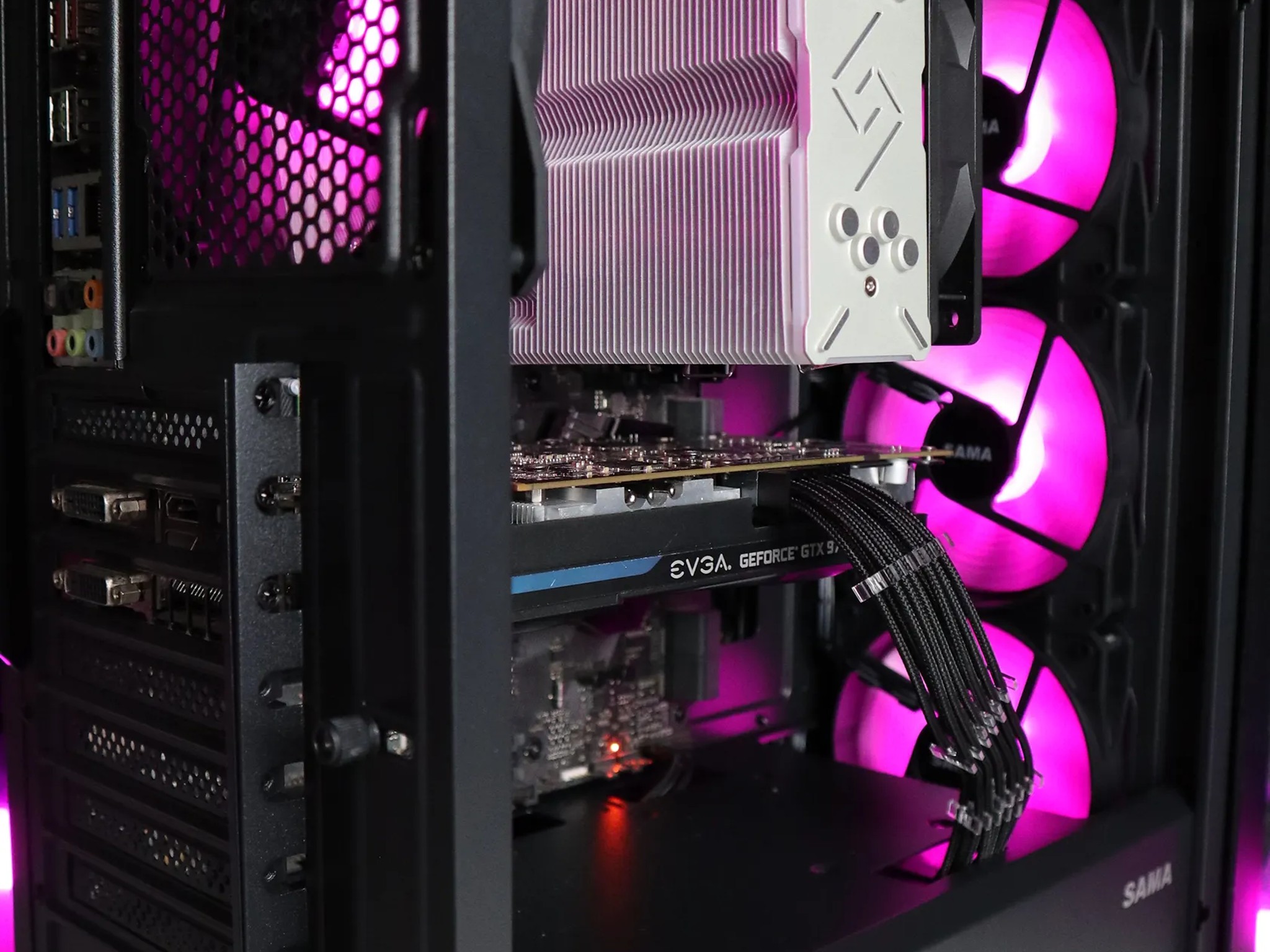 Castle | Ryzen 7 1700X/GTX 970