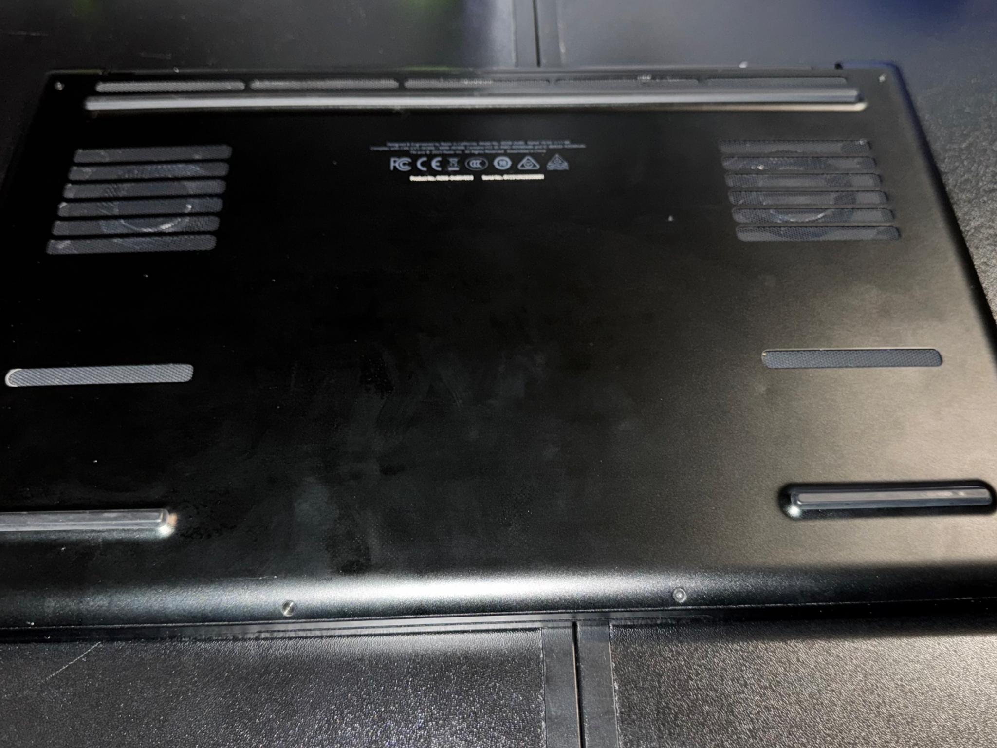 Razer Blade 15 i7-13800H | 4060 | 32GB RAM | WiFi 7 | 1440p 240Hz