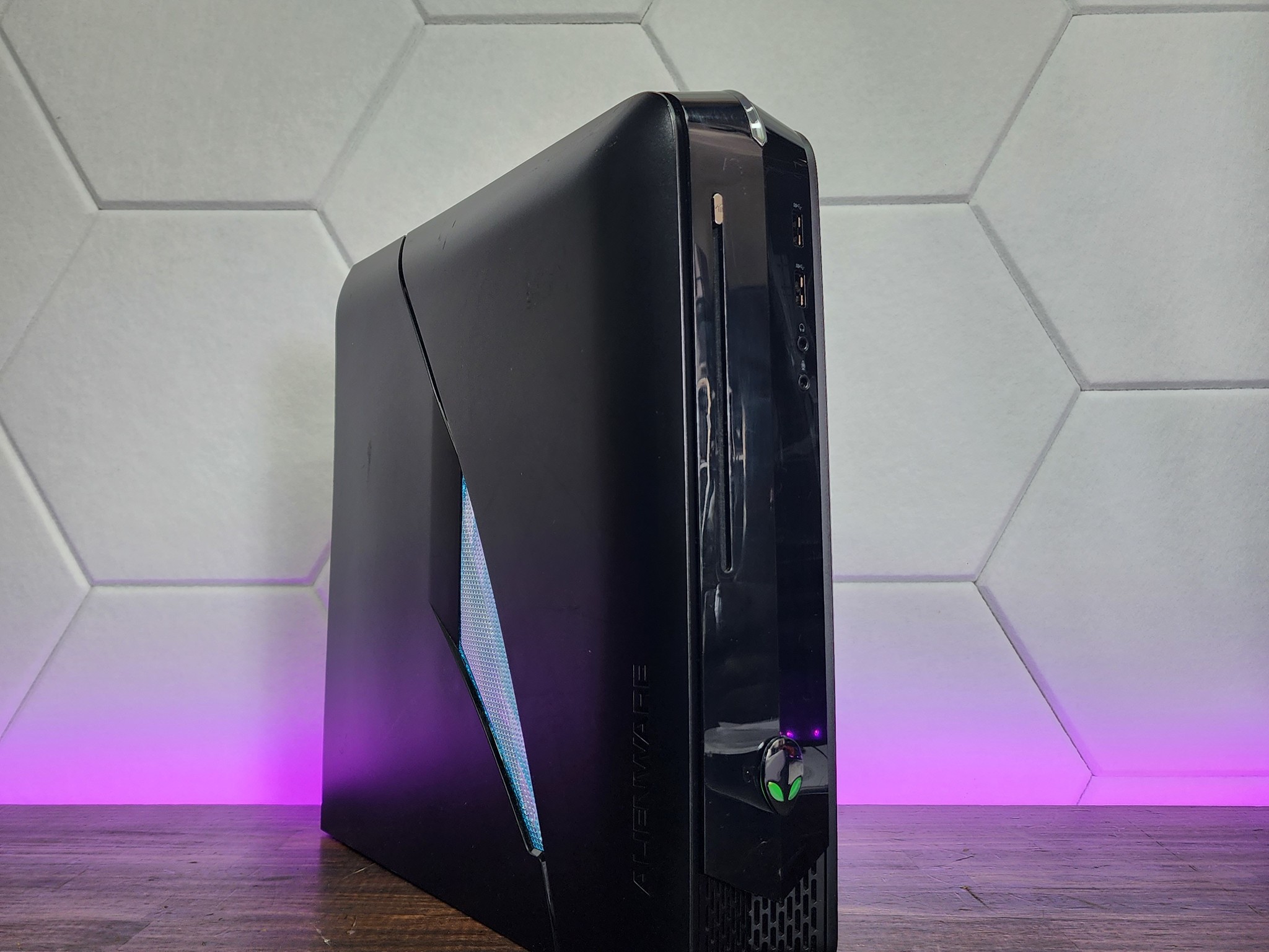 Alienware X51 R2 : Intel Core i7 4790 // GeForce GTX 960 // 12GB DDR3 // 480GB SSD