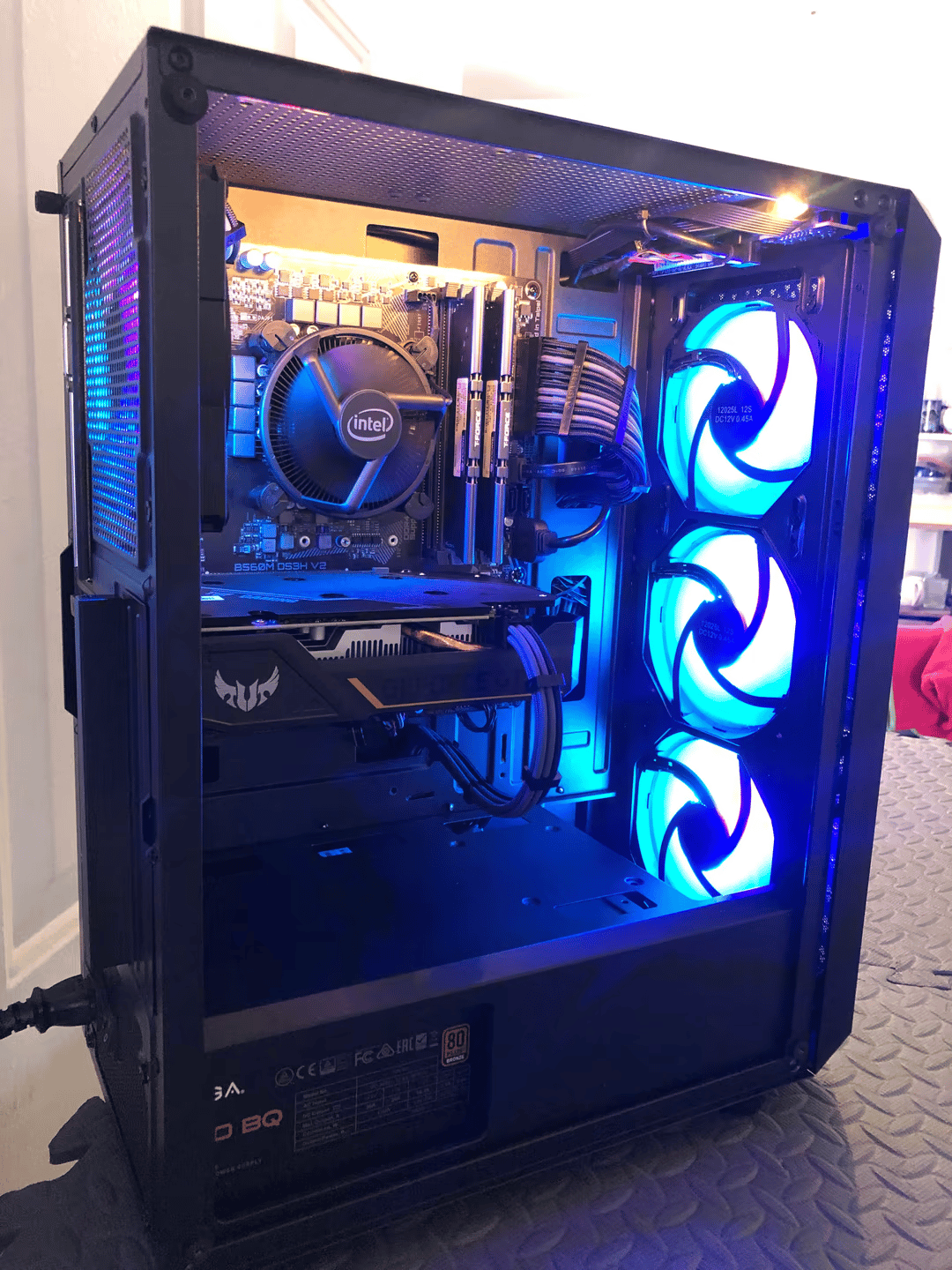 Awesome Gaming PC i3-10105 + GTX 1650
