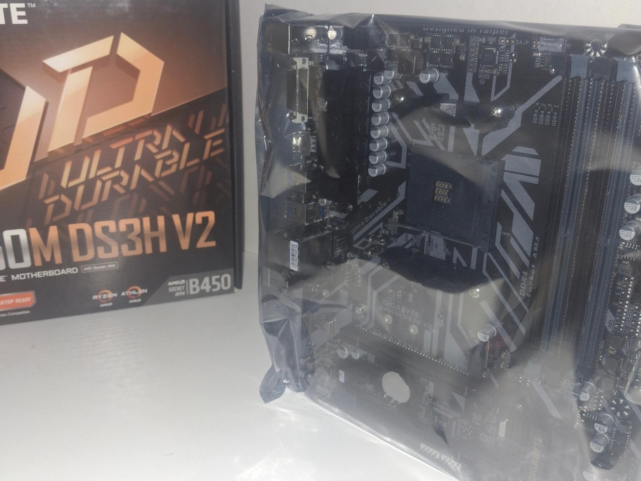 GIGABYTE B450M DS3H V2 AM4 AMD B450 Micro ATX AMD Motherboard