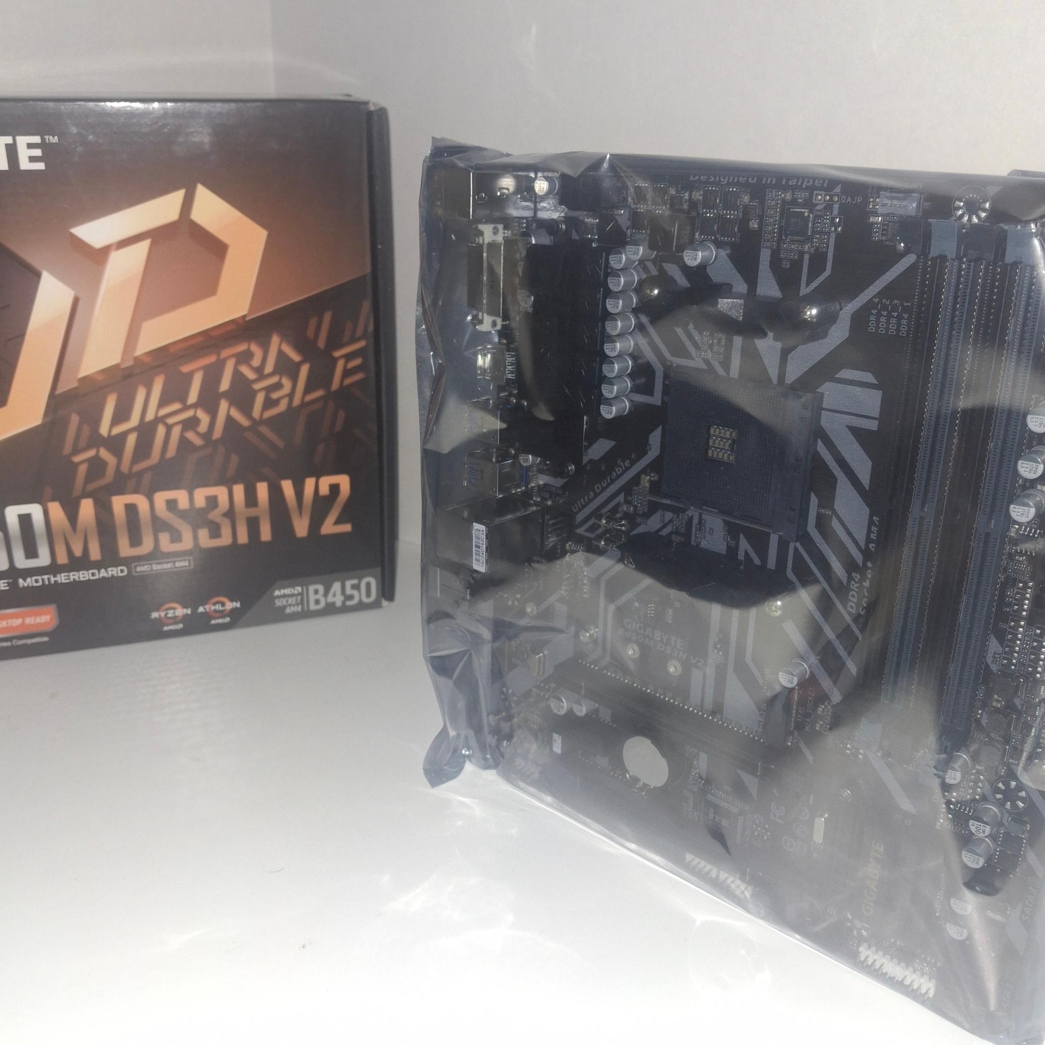 GIGABYTE B450M DS3H V2 AM4 AMD B450 Micro ATX AMD Motherboard