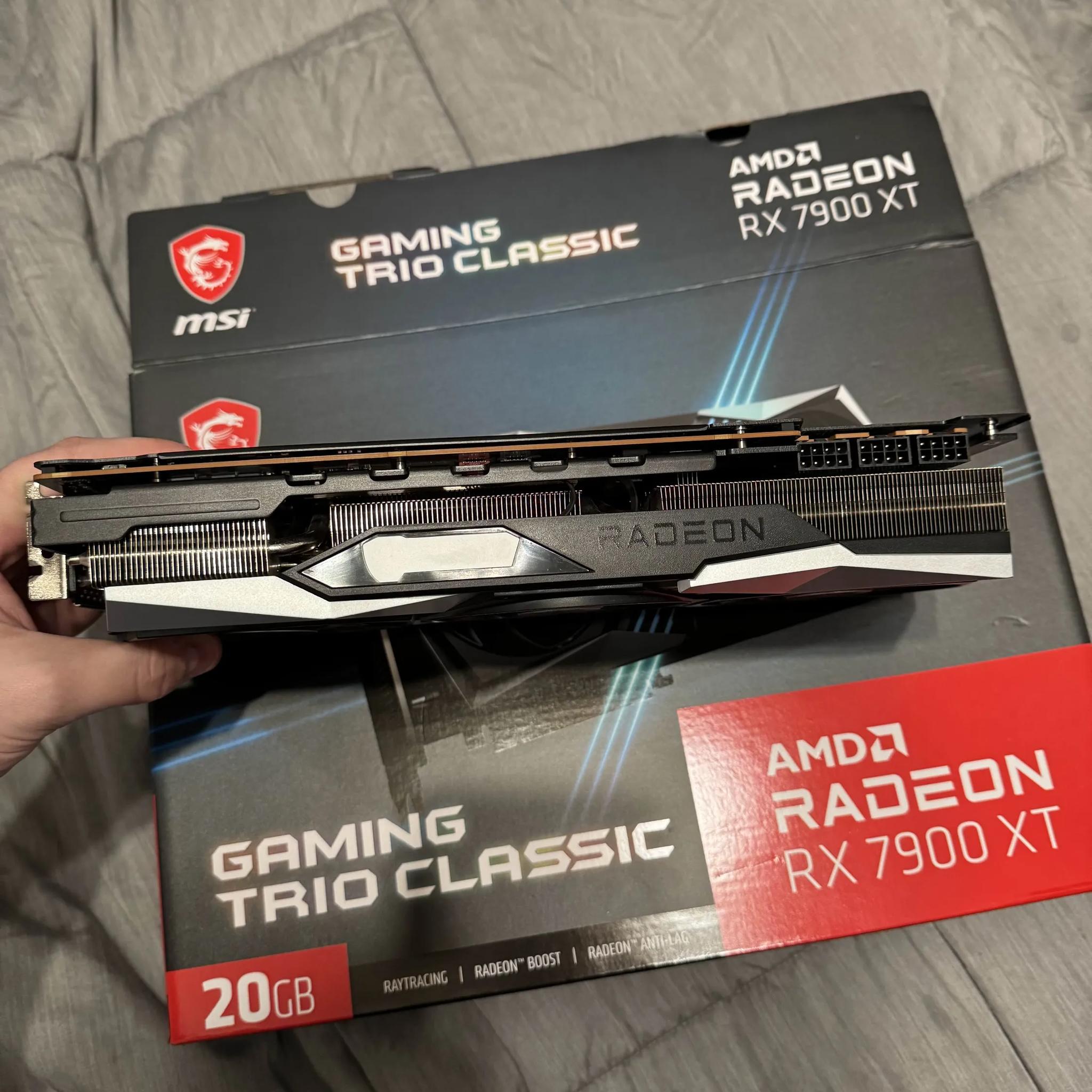 AMD MSI RX 7900 XT GAMING TRIO CLASSIC 20G Used Great Condition
