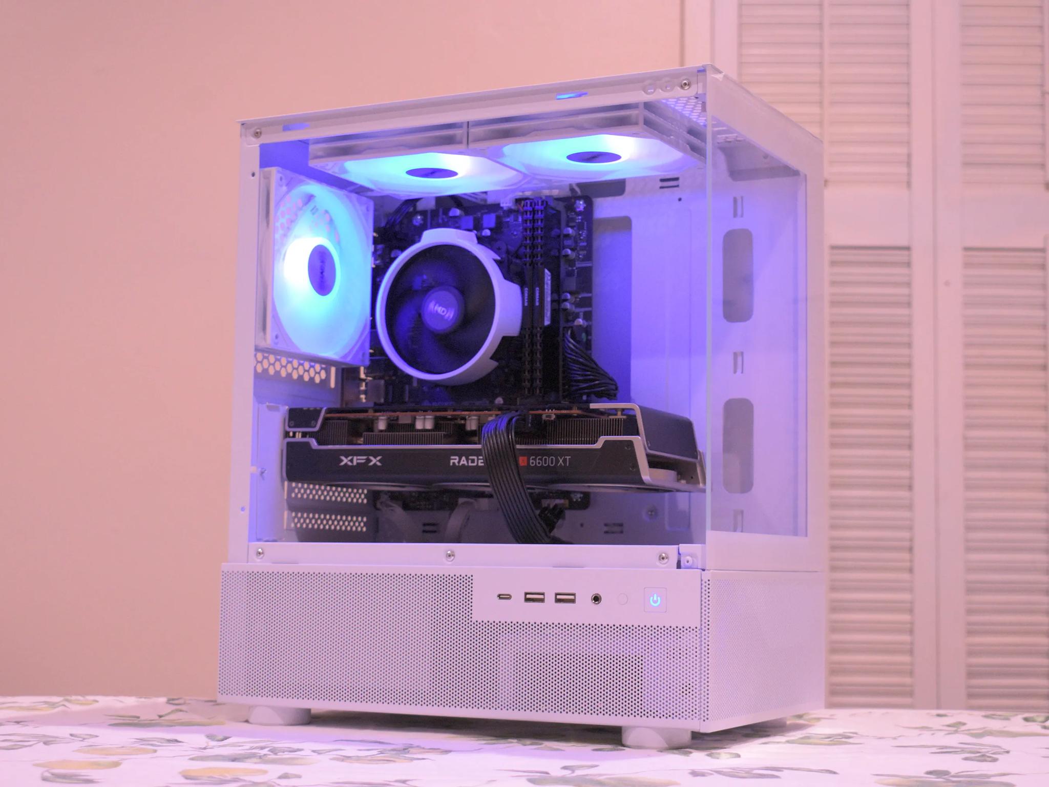Gaming PC | Ryzen 5 3600 | RX 6600XT 8GB | 16GB DDR4 | 1TB nVME SSD | 1080p White Gaming PC RGB