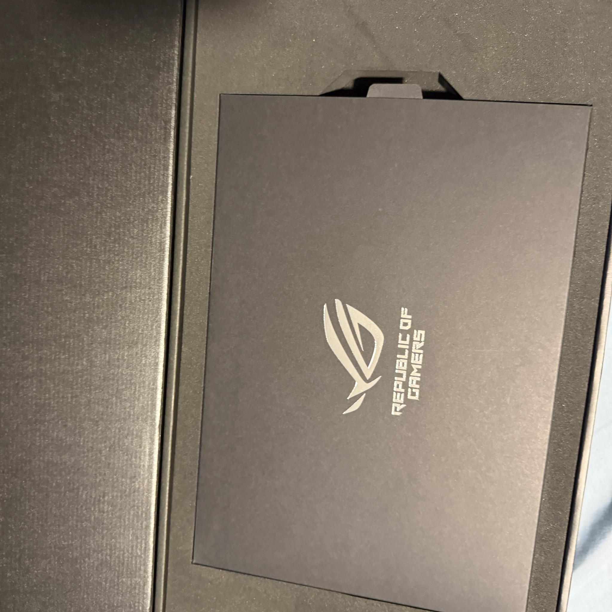ASUS ROG Astral GeForce RTX 5080 16GB GDDR7 OC Edition